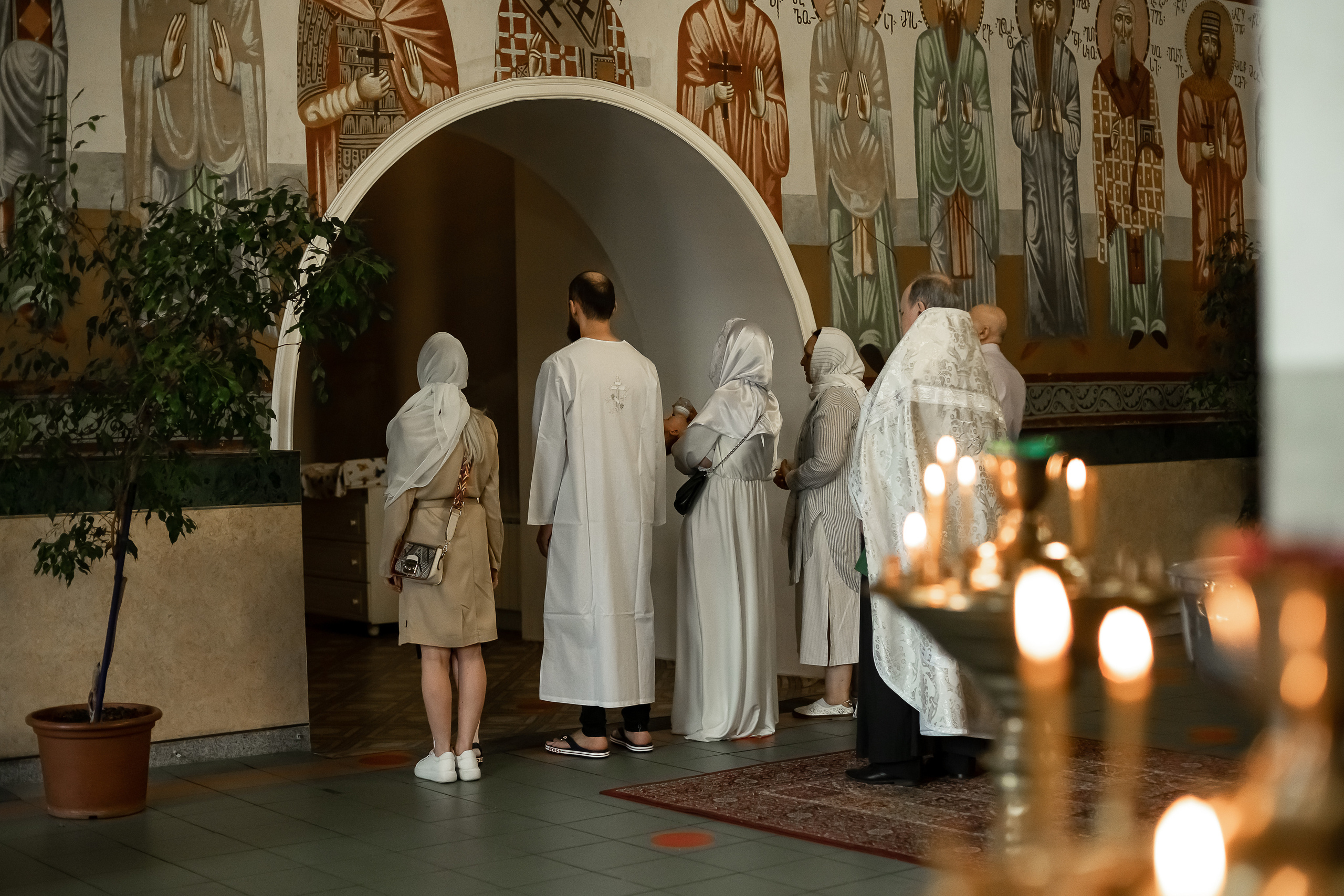 КРЕЩЕНИЕ ПАПЫ И ДОЧКИ. ФОТОГРАФ