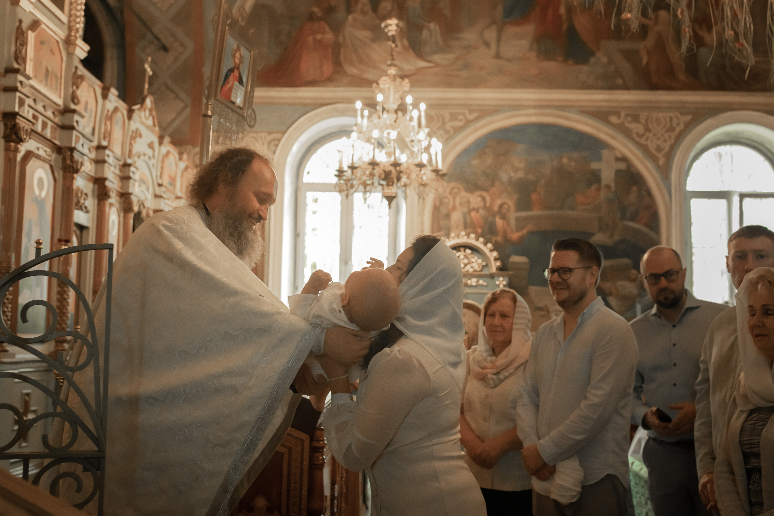 КРЕЩЕНИЕ ЛЬВА И МАРКА. ФОТОГРАФ