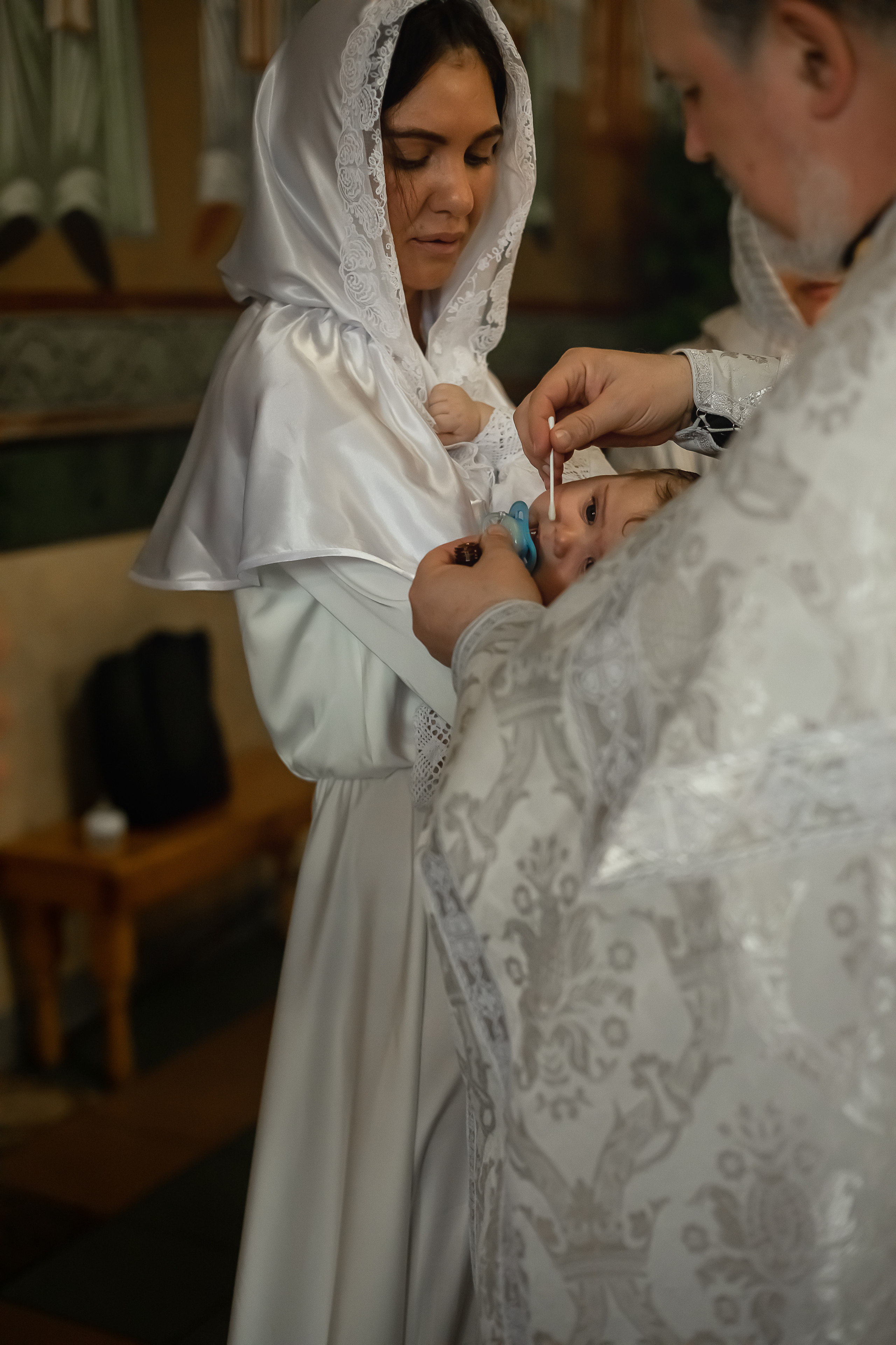 КРЕЩЕНИЕ ПАПЫ И ДОЧКИ. ФОТОГРАФ