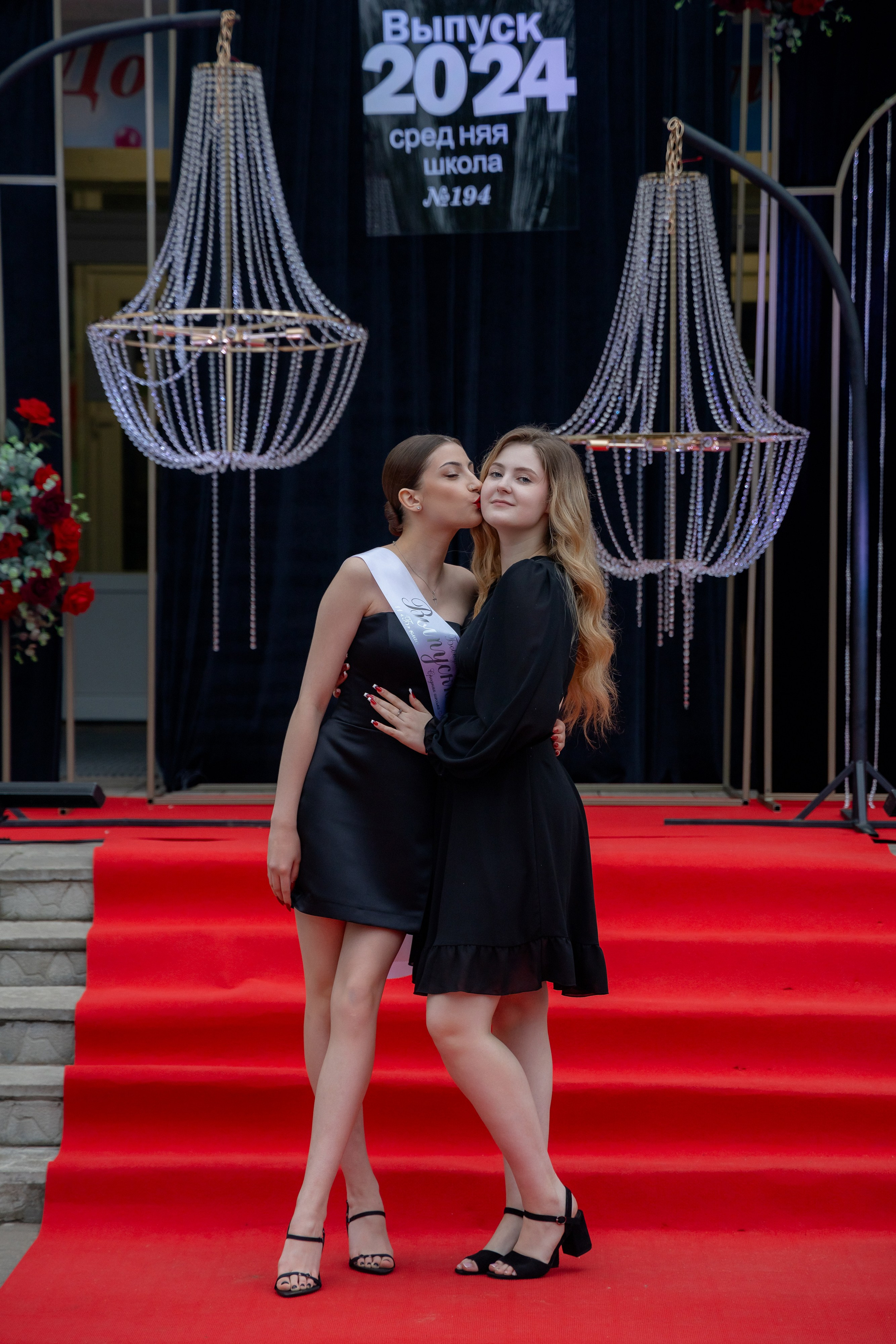 Школьный выпускной 2024 год в Соколе (Минск). Свадебный фотограф в Минске/Беларуси Сергей Спиридонов