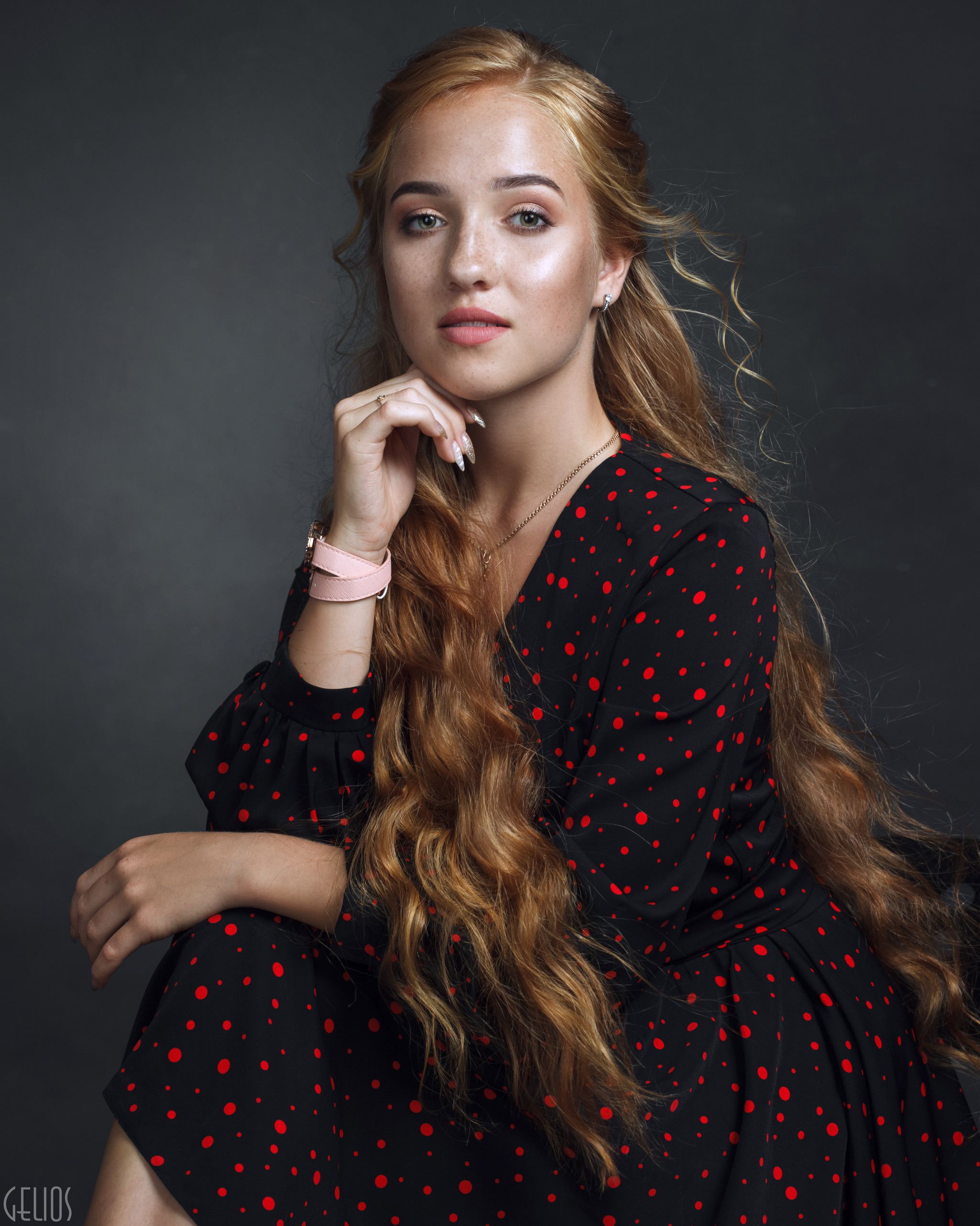 Студийный женский портрет. Фотостудия «Gelios». Фотосессии в Калининграде