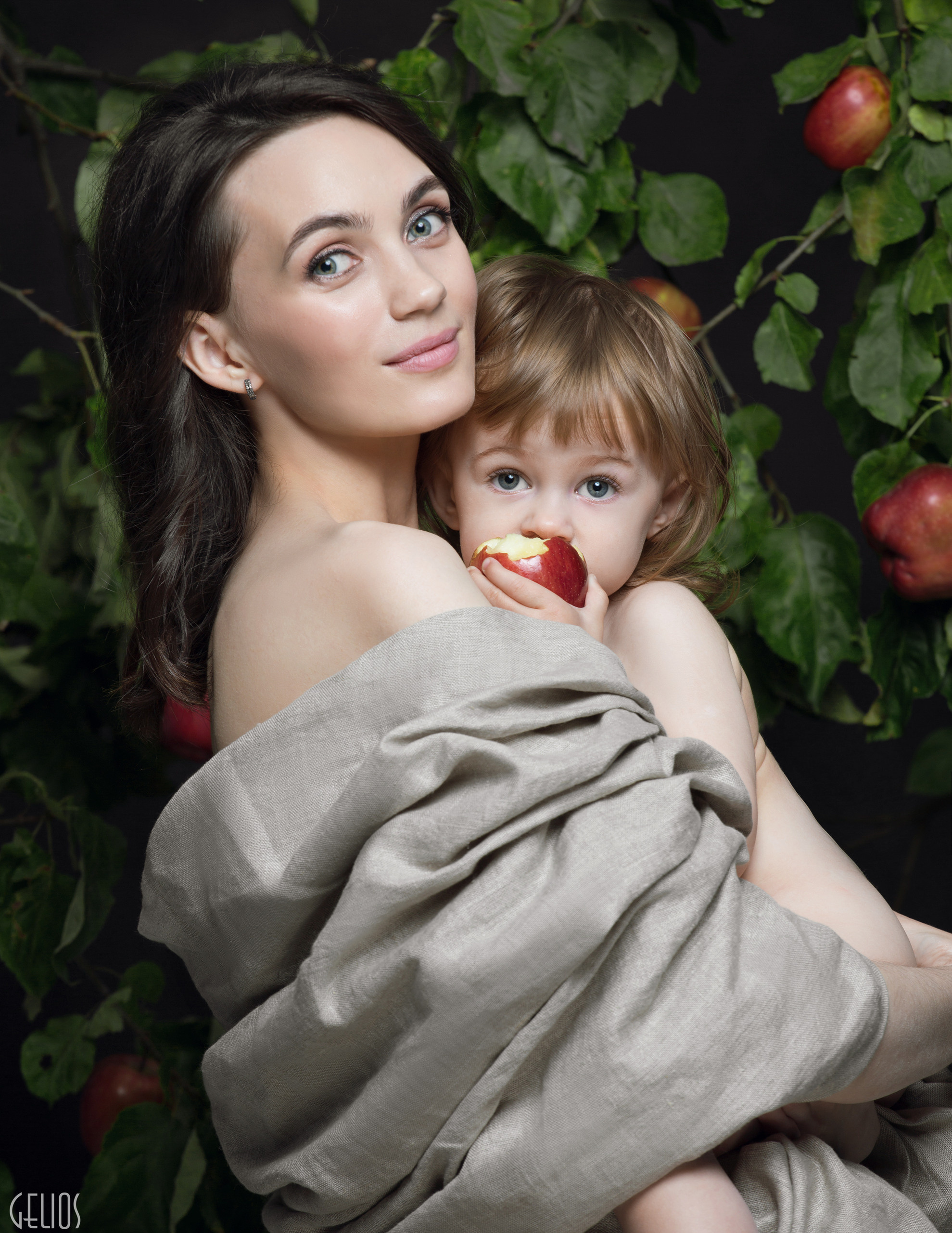 Мамы и детки. Фотостудия «Gelios». Фотосессии в Калининграде