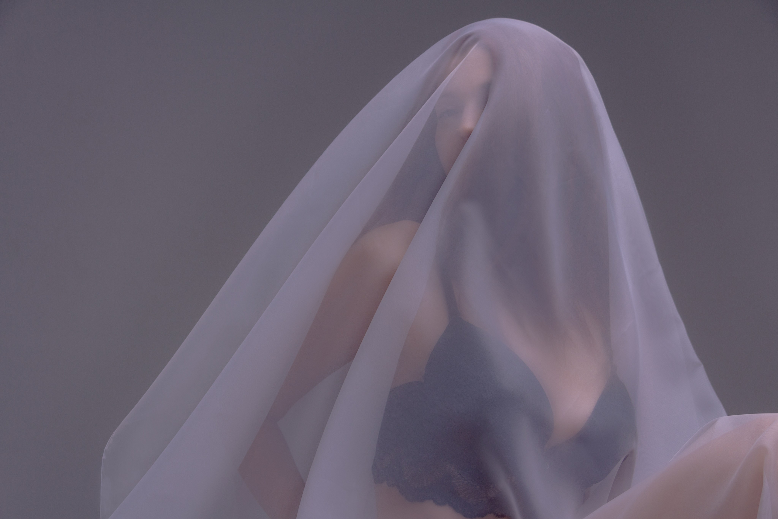 Богиня, фотосессия девушки в студии  Индивидуальный портретный фотограф в СПб и Лен. обл. Портретные фотосессии, студийные сьемки, планерные съемки, семейные фотосессии, love-story. Санкт-Петербург и Ленинградская обл. Индивидуальная портретная фотосессия. Фотостудия Beverly Hills.