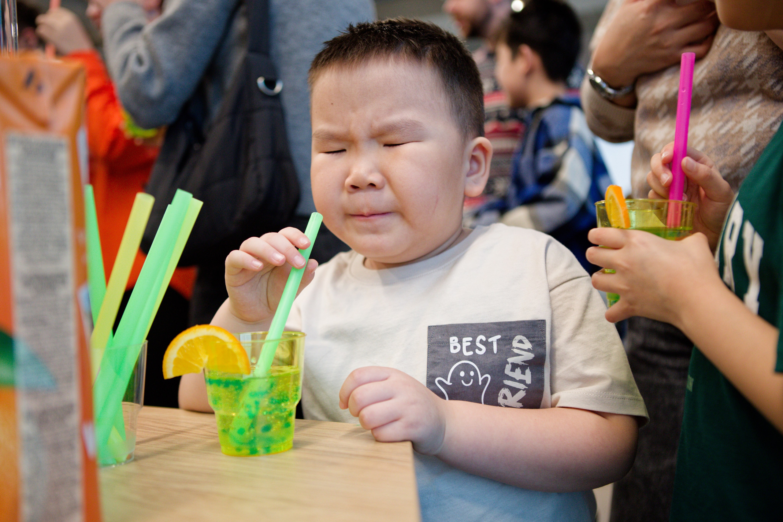 (Ал)Химический бар. Кутузов Евгений Фотограф в Южно-Сахалинске