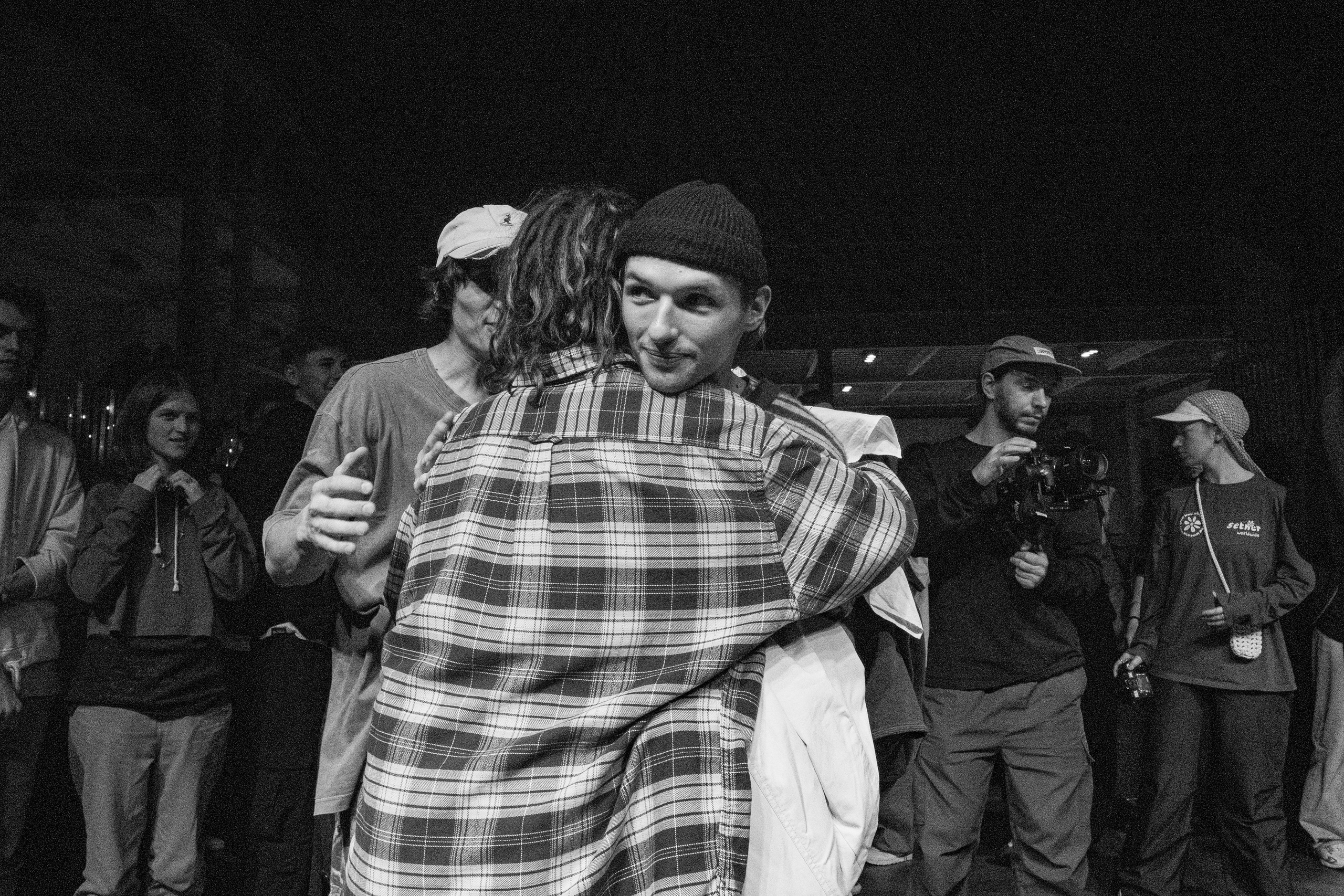 LORDS OF THE UNDERGROUND 27/10/25 (@youlovebu). Соня бу тебя сфоткала