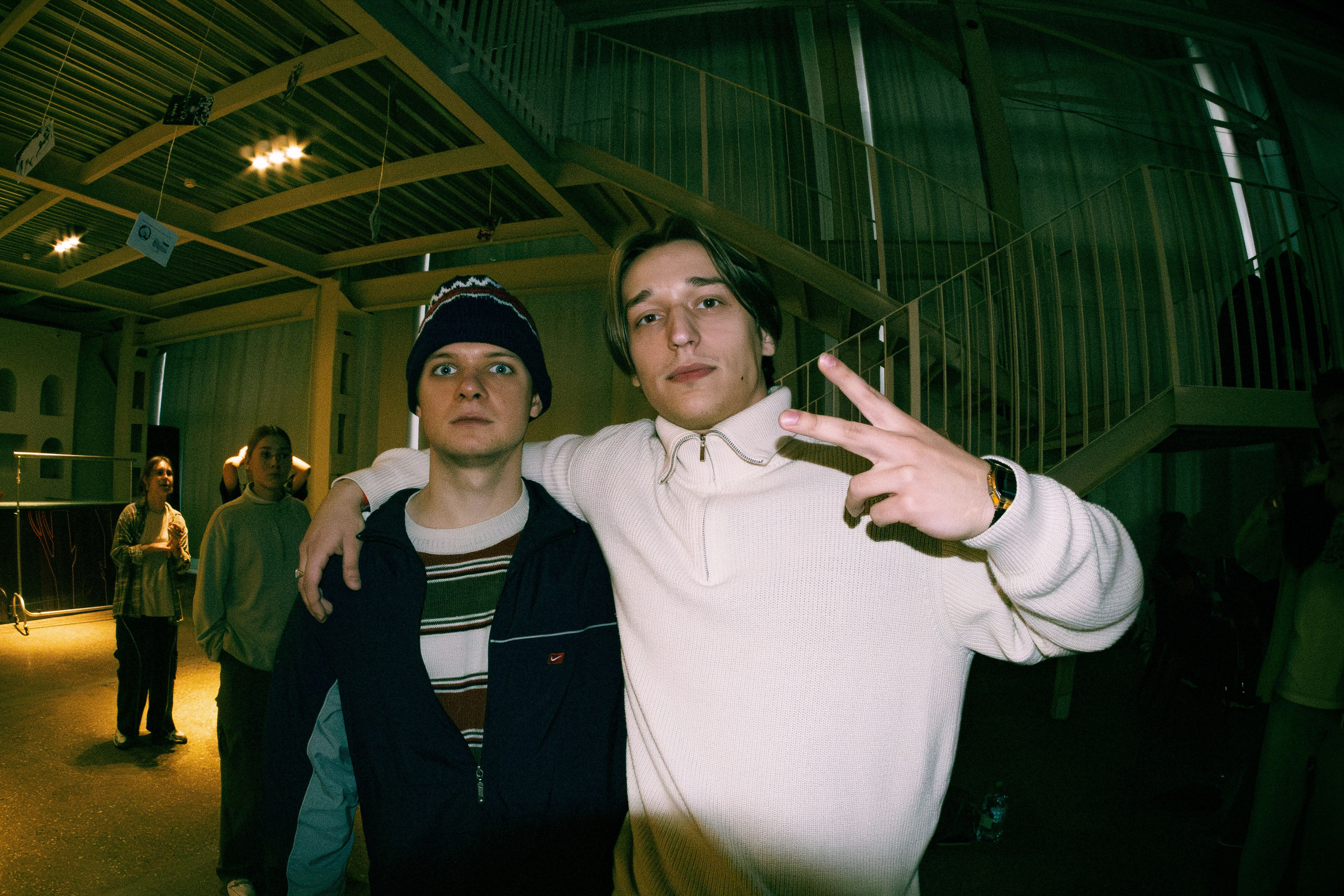 LORDS OF THE UNDERGROUND 27/10/25 (@youlovebu). Соня бу тебя сфоткала