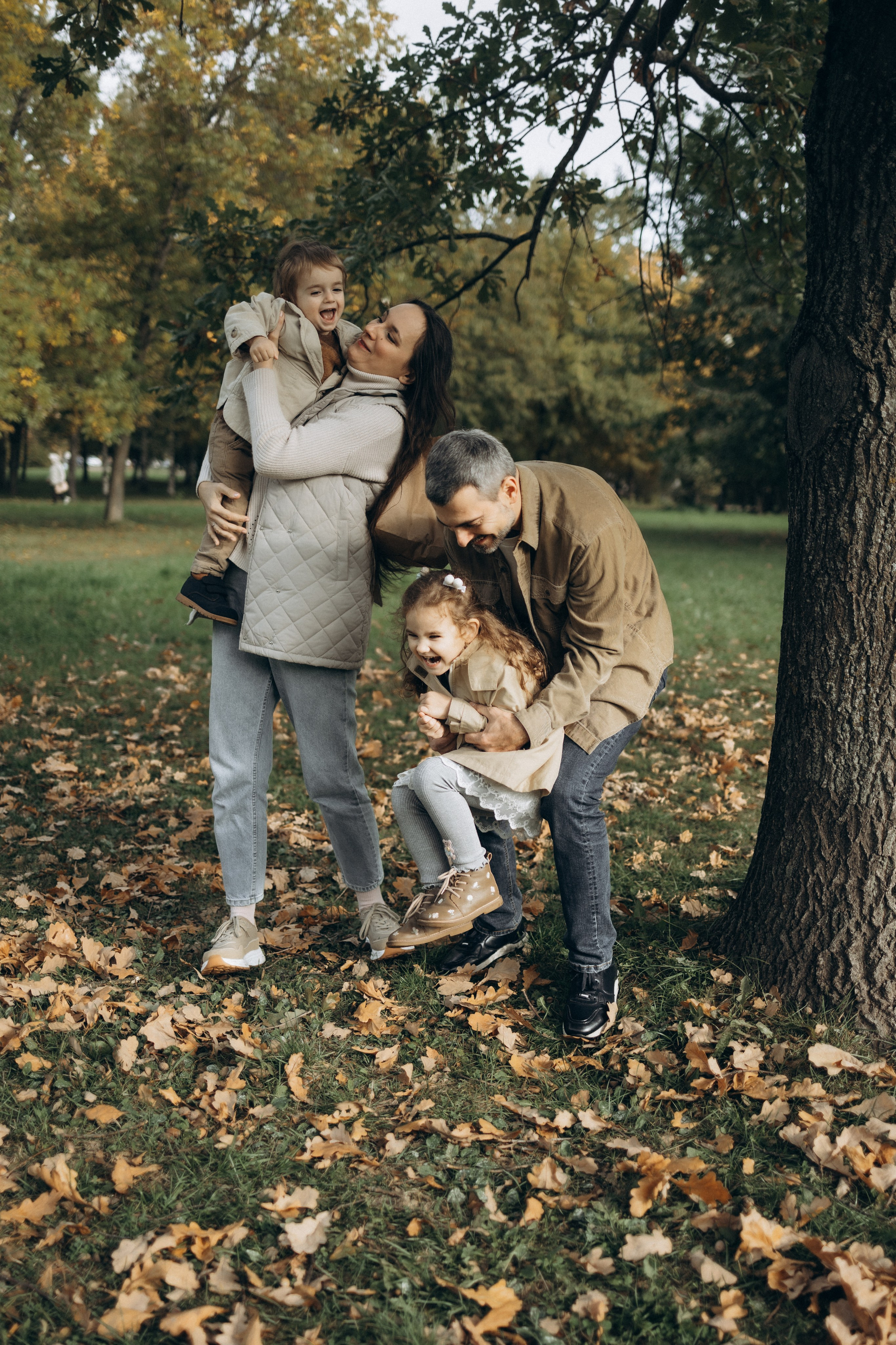Осенняя семейная история 🍂. Фотограф Артем Бросов в Санкт-Петербурге и Дубае