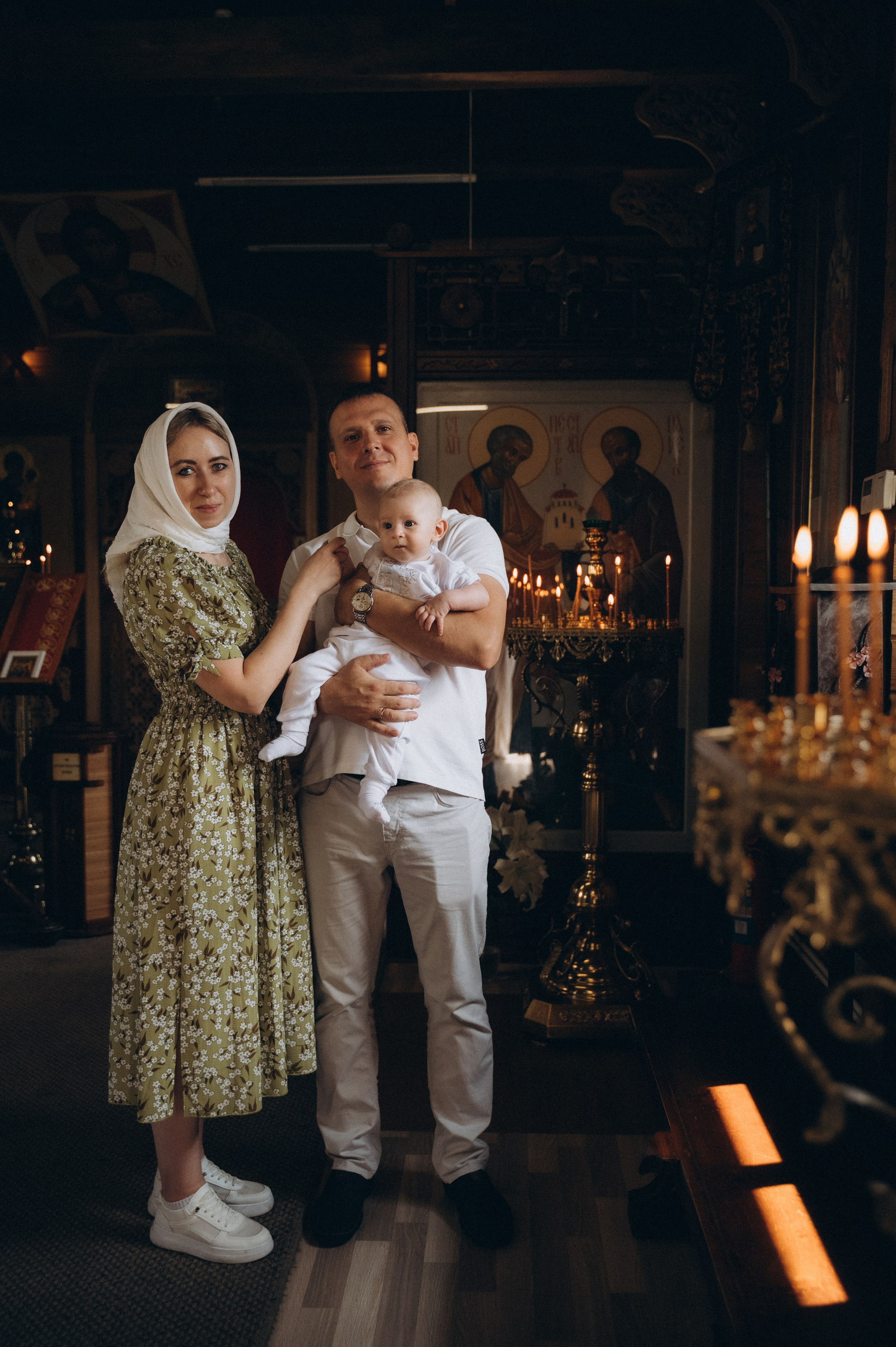 Крещение Марка (ХРАМ СВЯТИТЕЛЯ НИКОЛАЯ ЯПОНСКОГО). Семейный фотограф в Минске Дарья Дреко
