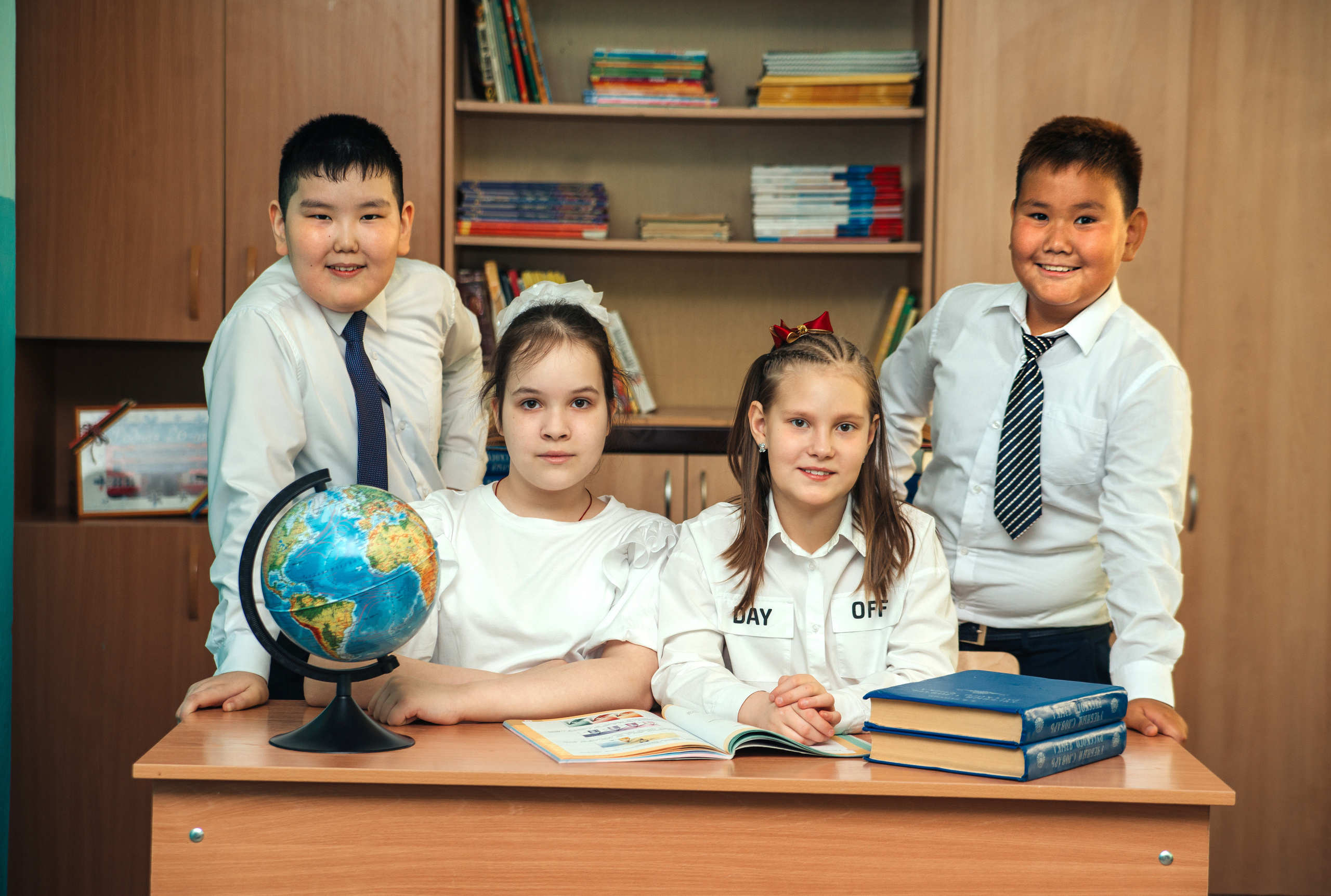 4А школа 2022. Семейный фотограф Островская Альбина г. Мирный Саха (Якутия)