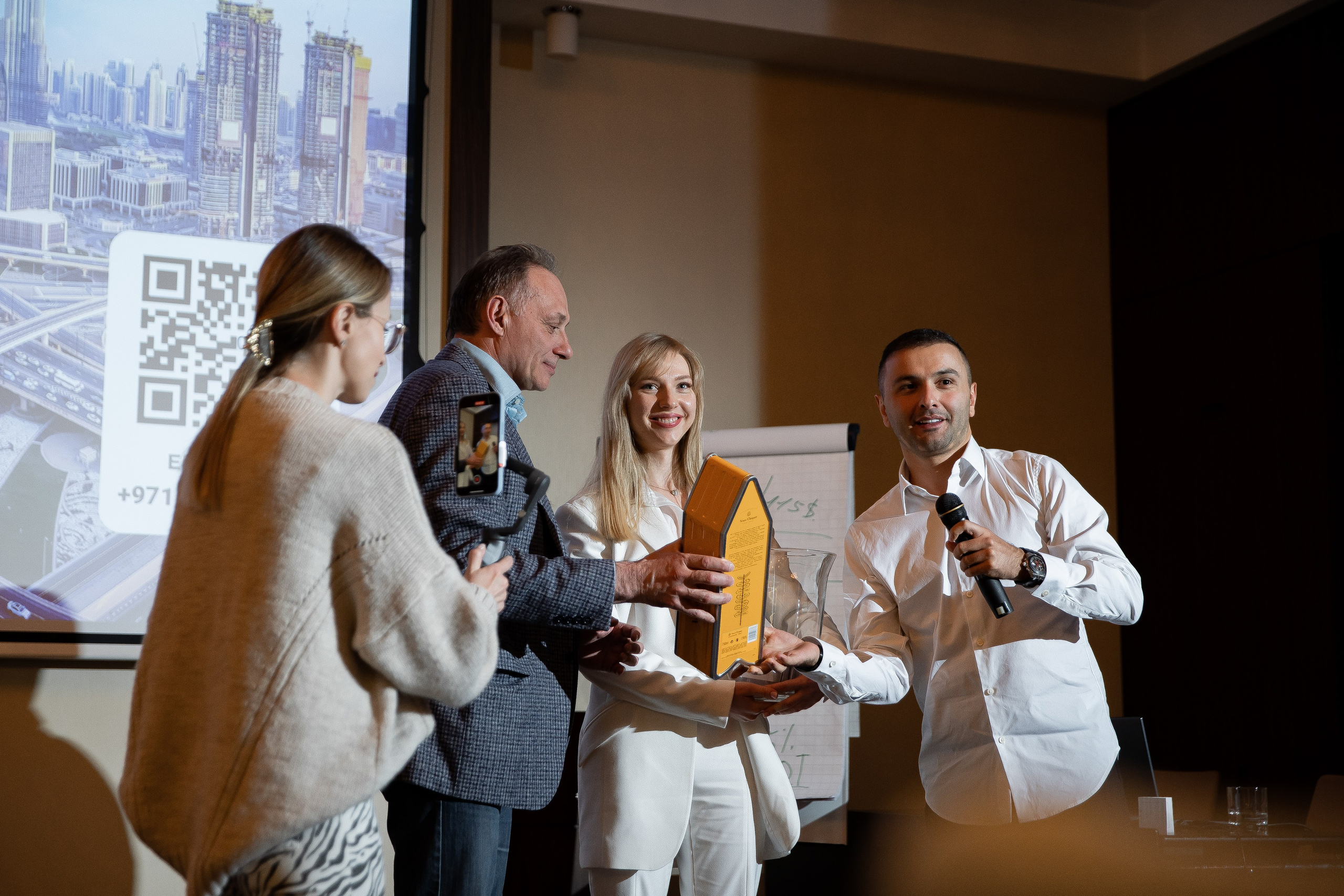 Бизнес обед. Недвижимость в Дубае. Свадебный Фотограф Илья Чепайкин. Калининград