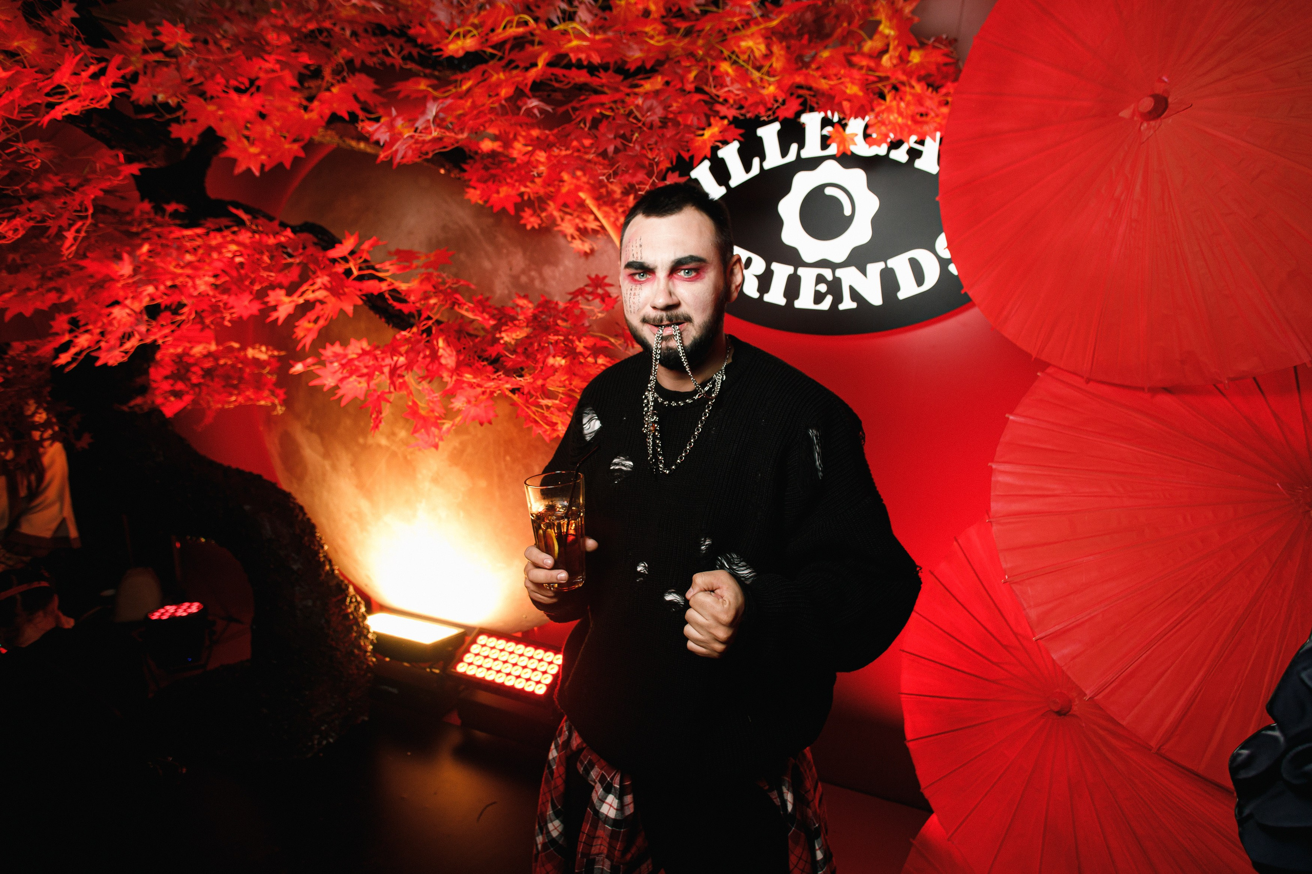 ILLEGAL FRIENDS | ASIA. СВОИ. ФОТООТЧЕТЫ-СОБЫТИЯ-МЕСТА