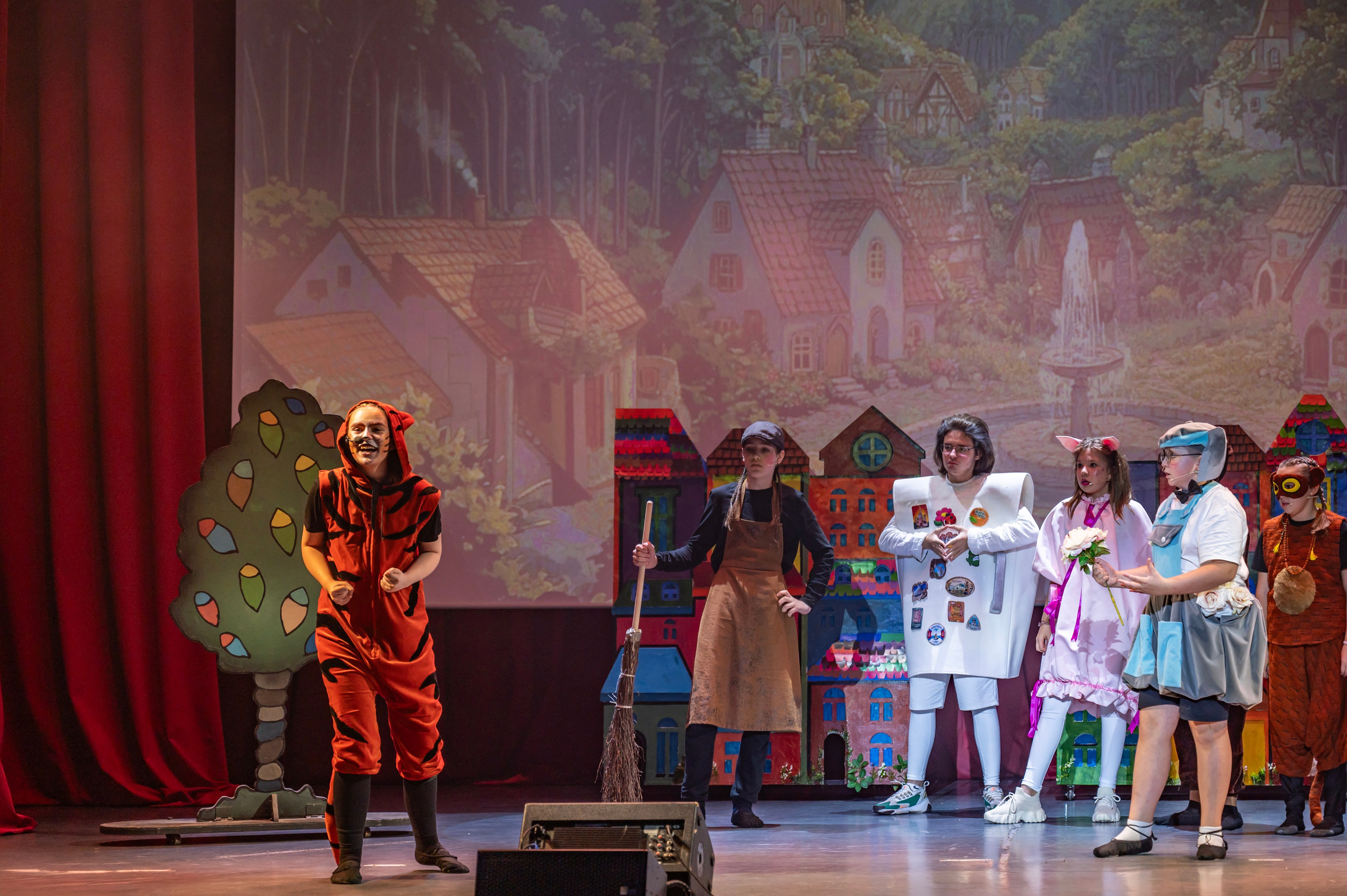 Отчетный спектакль Детской театральной лаборатории в лагере Литвиново. Фотограф Анна Мельникова | Москва