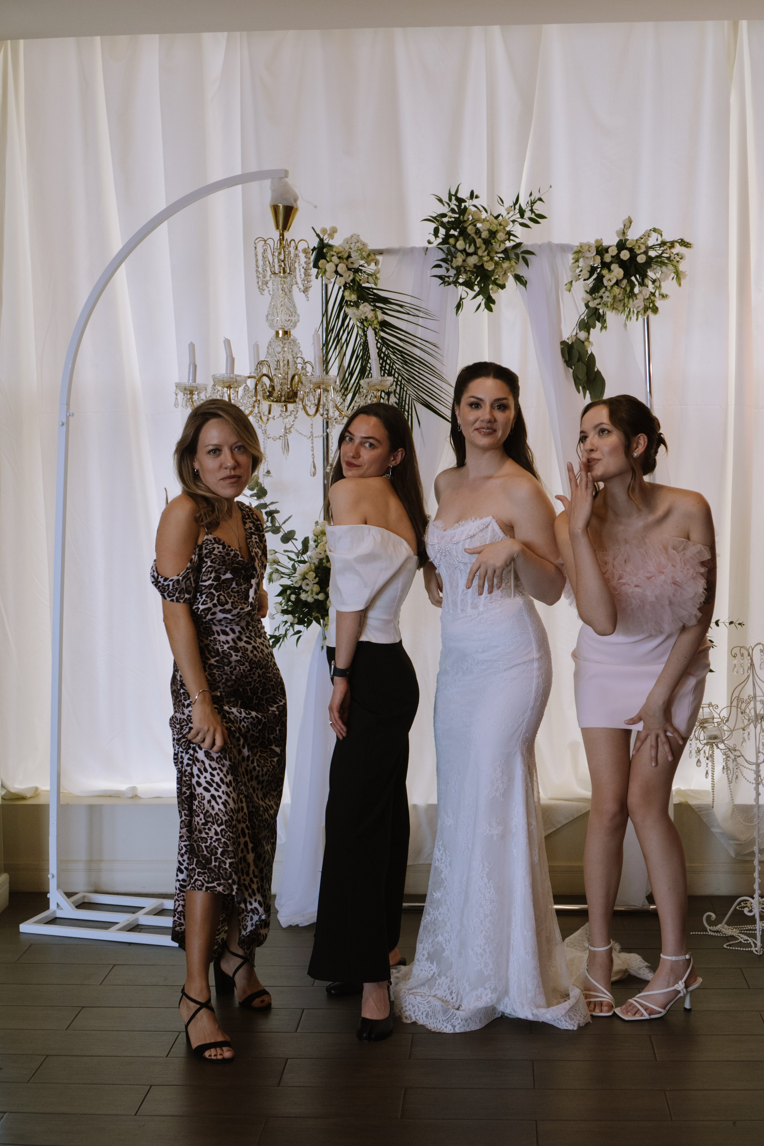 СВАДЕБНЫЙ БАНКЕТ НА ВЛАДИМИРСКОЙ В САНКТ-ПЕТЕРБУРГЕ (КАМЕРНАЯ СВАДЬБА). Профессиональный фотограф, Санкт-Петербург — Виктория Богомолова