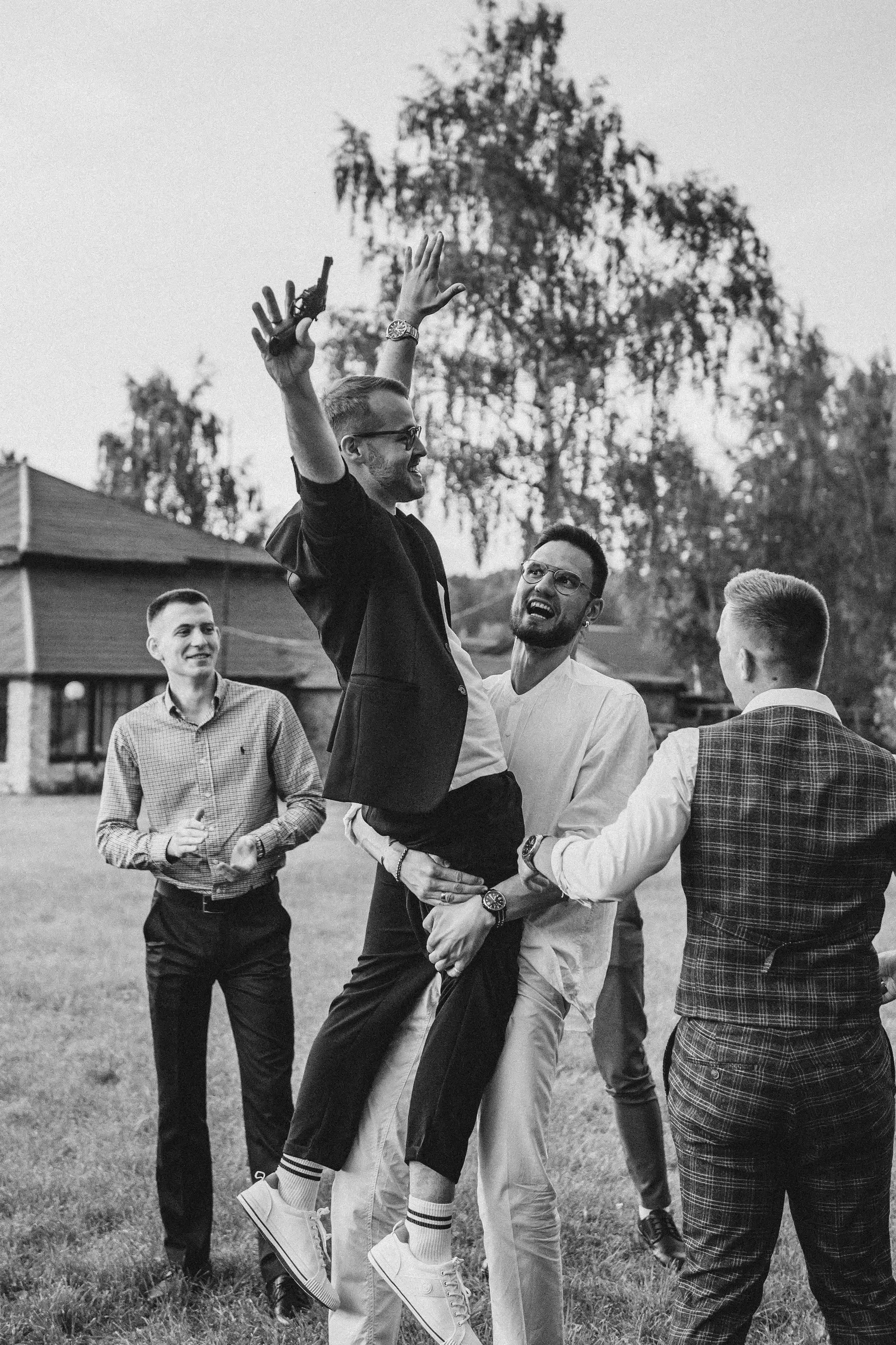 Медвежьи озера и любовь. Свадебная фотоистория. Свадебный и семейный фотограф Виктория Носачёва. Щелково, Москва и МО