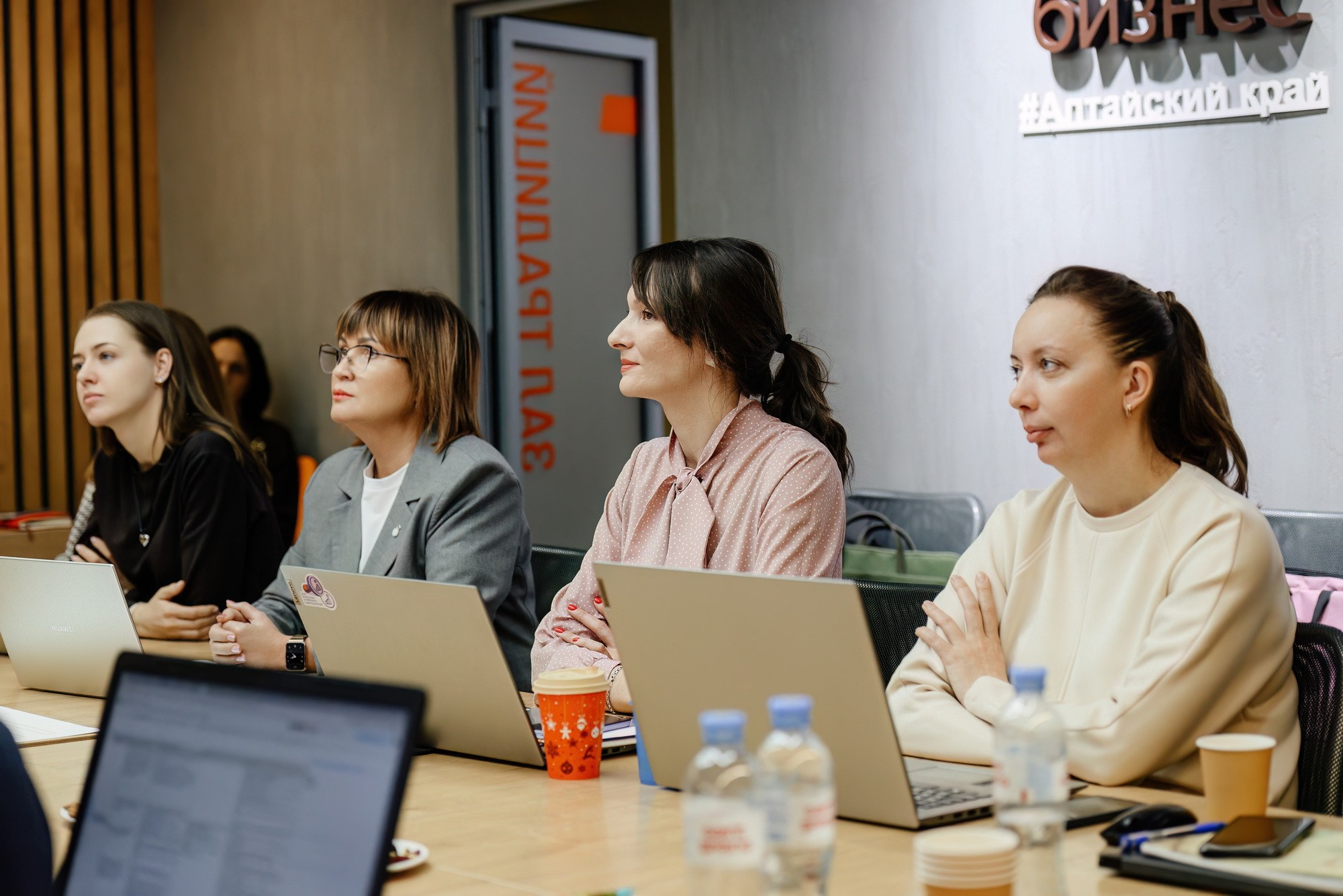 Коворкинг Secrets Lan. Свадебный и репортажный фотограф Никита Сницарев в Барнауле
