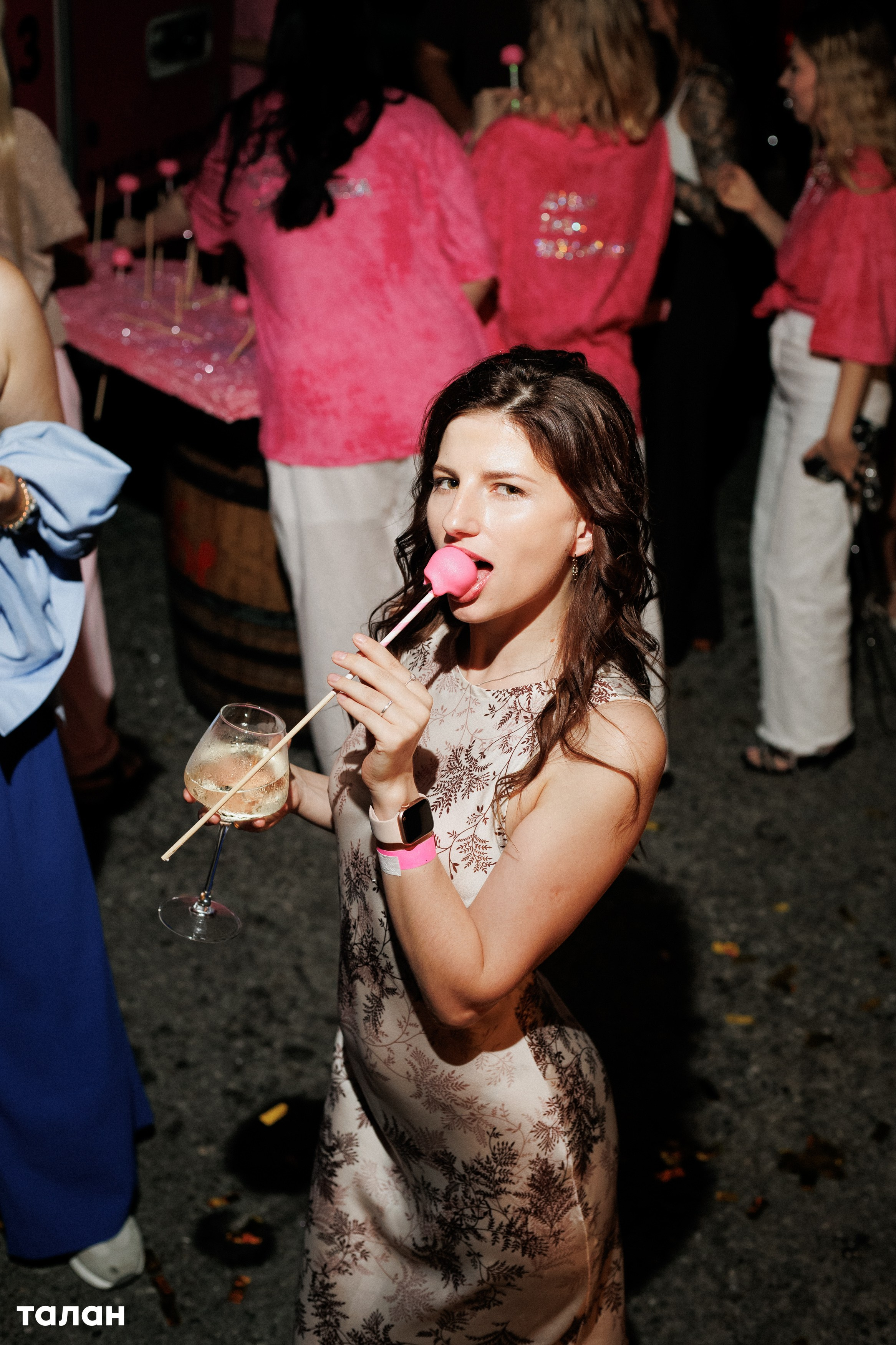 ВИНОТЕКА [бар+магаз] — BIRTHDAY PARTY. СВОИ. ФОТООТЧЕТЫ-СОБЫТИЯ-МЕСТА