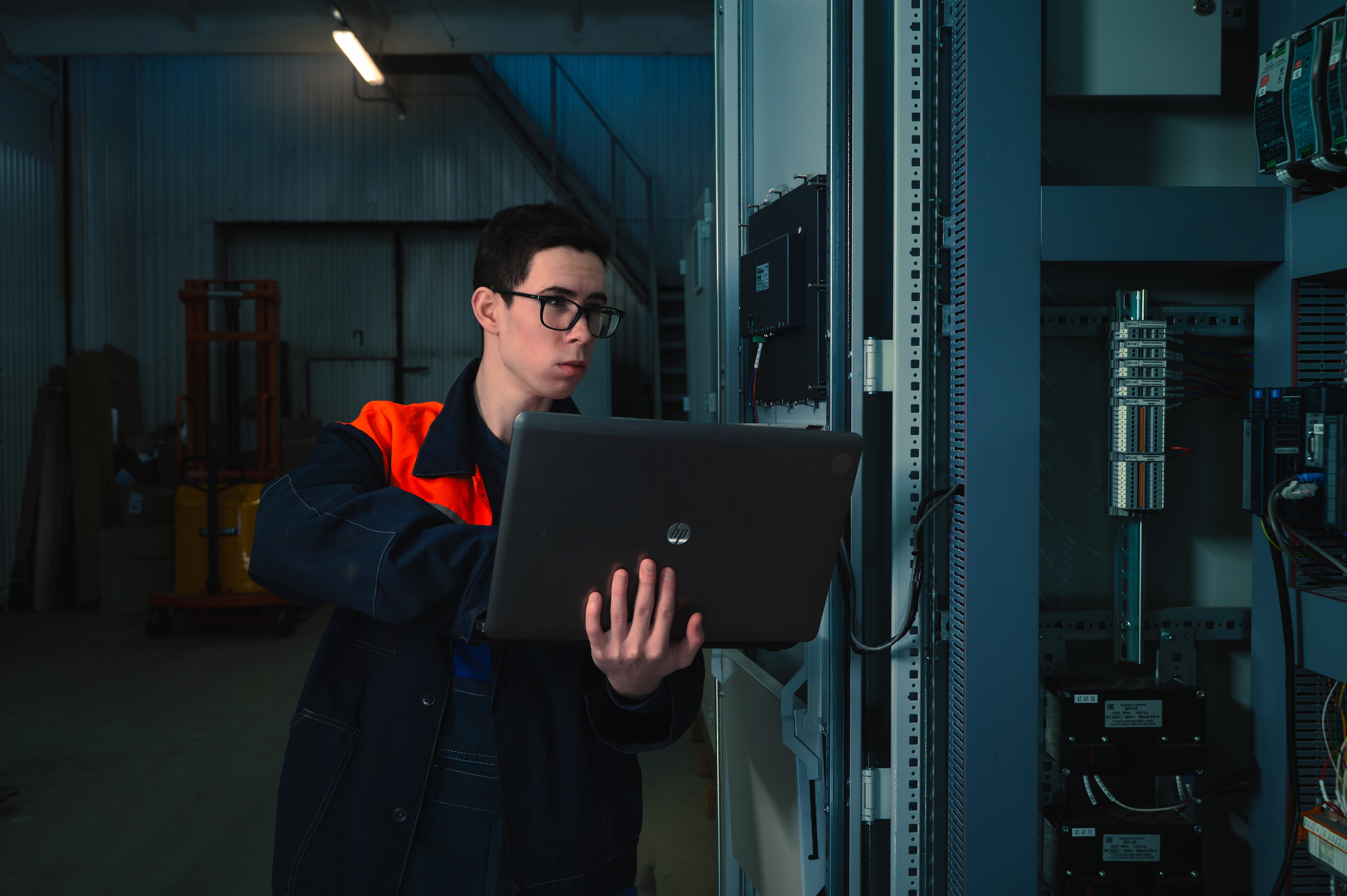 Для производства КЭР-Автоматика. Фотограф/видеограф Богдан Голованов