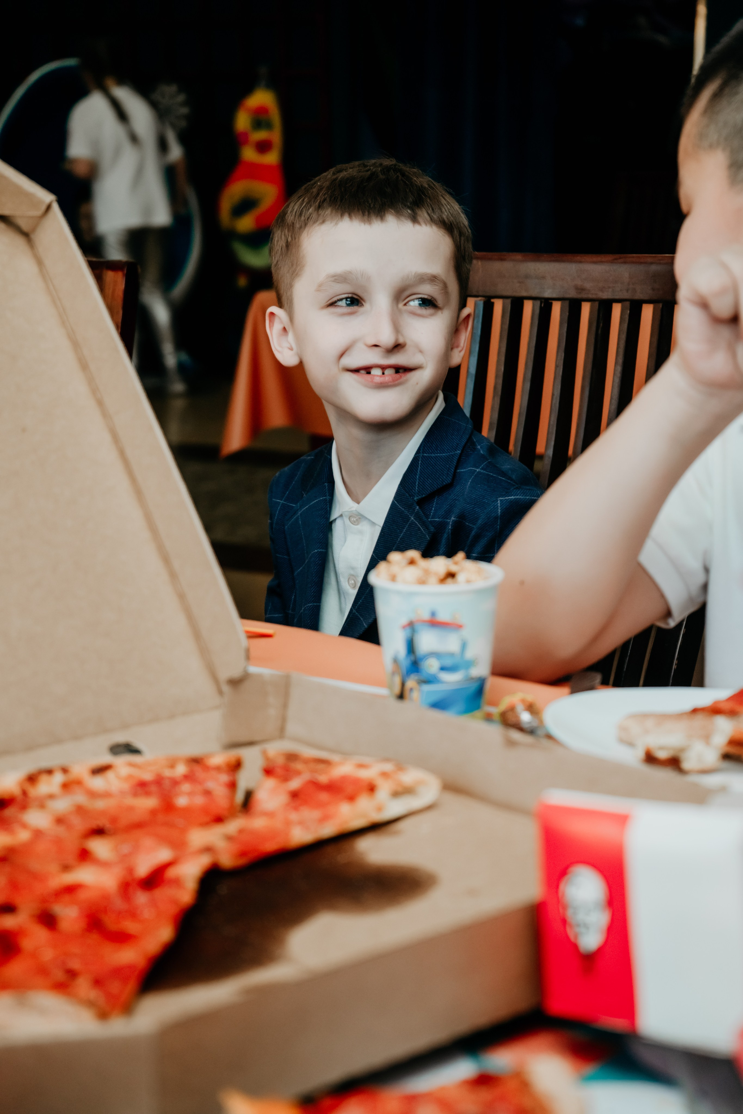 Детский фотограф в Улан-Удэ. сьемка утренников, школьных выпускных и детских праздников. Фотограф в Улан-Удэ. Свадебный фотограф в Улан-Удэ