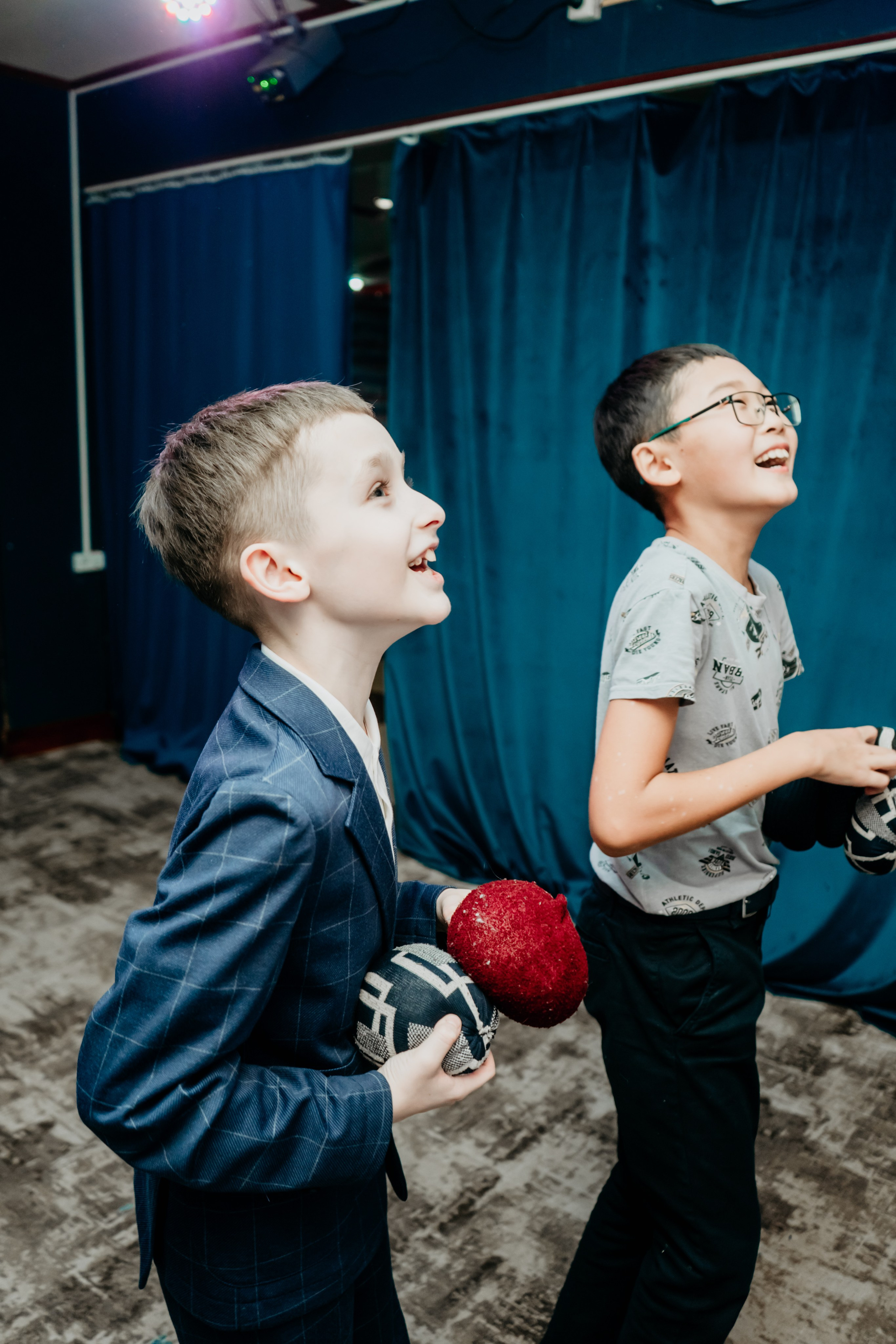 Детский фотограф в Улан-Удэ. сьемка утренников, школьных выпускных и детских праздников. Фотограф в Улан-Удэ. Свадебный фотограф в Улан-Удэ