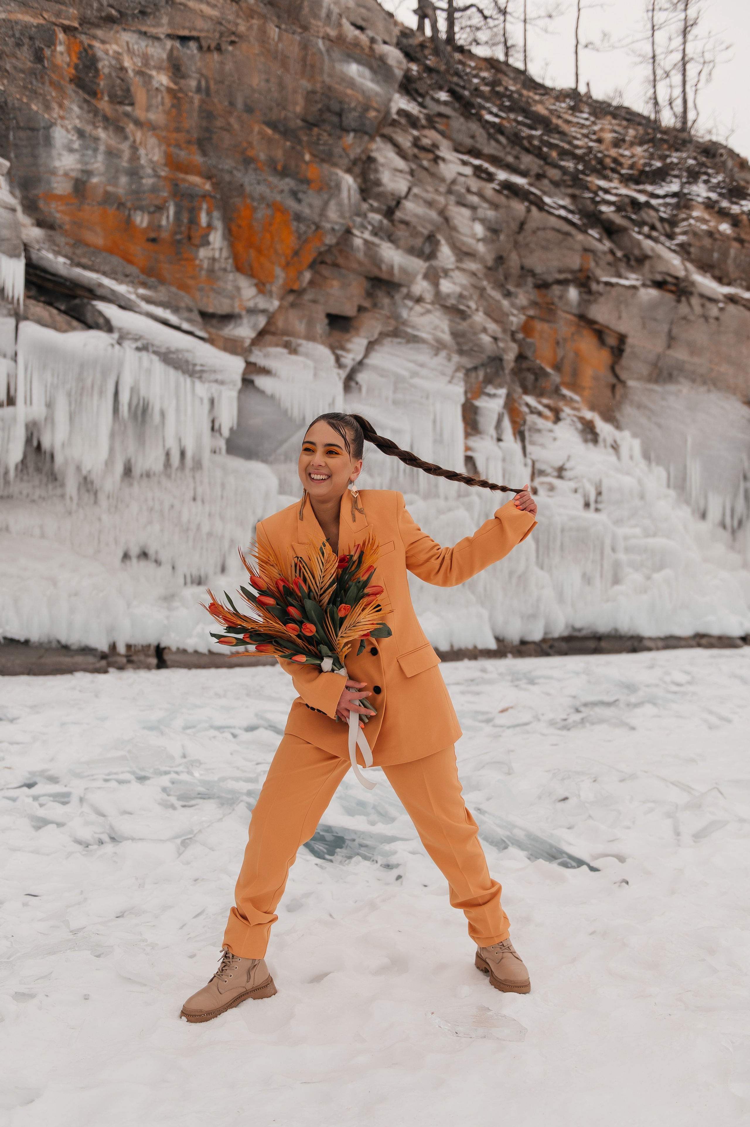 Женская съемка на Байкале. Фотограф Москва и Видеограф Москва