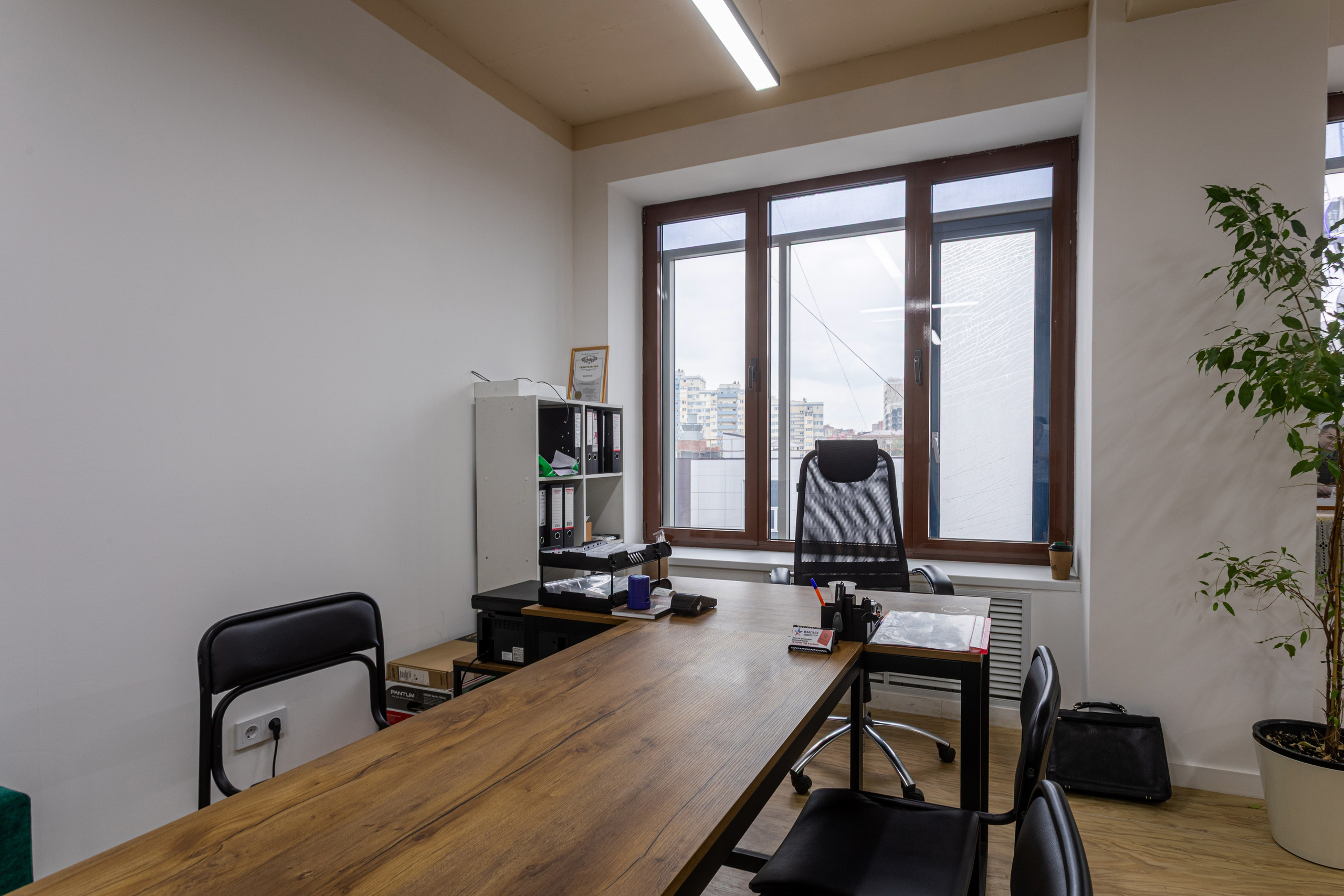 Бизнес-центр My Space Уфа, фото Алексея Муравьёва, современный офис,Лобби бизнес-центра My Space, съёмка фотографа Алексея Муравьёва, деловая атмосфера,Офисные помещения My Space Уфа, работа фотографа Алексея Муравьёва, деловой интерьер,Конференц-зал бизнес-центра My Space, фото Алексея Муравьёва, бизнес-встречи,Рецепция бизнес-центра My Space Уфа, съёмка Алексея Муравьёва, премиальный дизайн,Офисное пространство My Space, фото Алексея Муравьёва, рабочая зона,Панорамные окна бизнес-центра My Space, работа фотографа Алексея Муравьёва, вид на город,Лифт бизнес-центра My Space Уфа, съёмка Алексея Муравьёва, комфорт,Переговорная комната My Space, фото Алексея Муравьёва, деловой стиль,Зона отдыха бизнес-центра My Space, работа фотографа Алексея Муравьёва, комфорт для сотрудников,Инфраструктура My Space Уфа, съёмка Алексея Муравьёва, бизнес-услуги,Паркинг бизнес-центра My Space, фото Алексея Муравьёва, безопасность,Вестибюль My Space, работа фотографа Алексея Муравьёва, элегантность,Офисные кабинеты бизнес-центра My Space, съёмка Алексея Муравьёва, функциональность,Общественные зоны My Space Уфа, фото Алексея Муравьёва, современный дизайн,Рецепция и зона ожидания My Space, работа фотографа Алексея Муравьёва, стиль,Офисные перегородки бизнес-центра My Space, съёмка Алексея Муравьёва, зонирование,Интерьер бизнес-центра My Space Уфа, фото Алексея Муравьёва, деловой интерьер,Офисная мебель My Space, работа фотографа Алексея Муравьёва, эргономичность,Освещение бизнес-центра My Space, съёмка Алексея Муравьёва, комфорт для работы