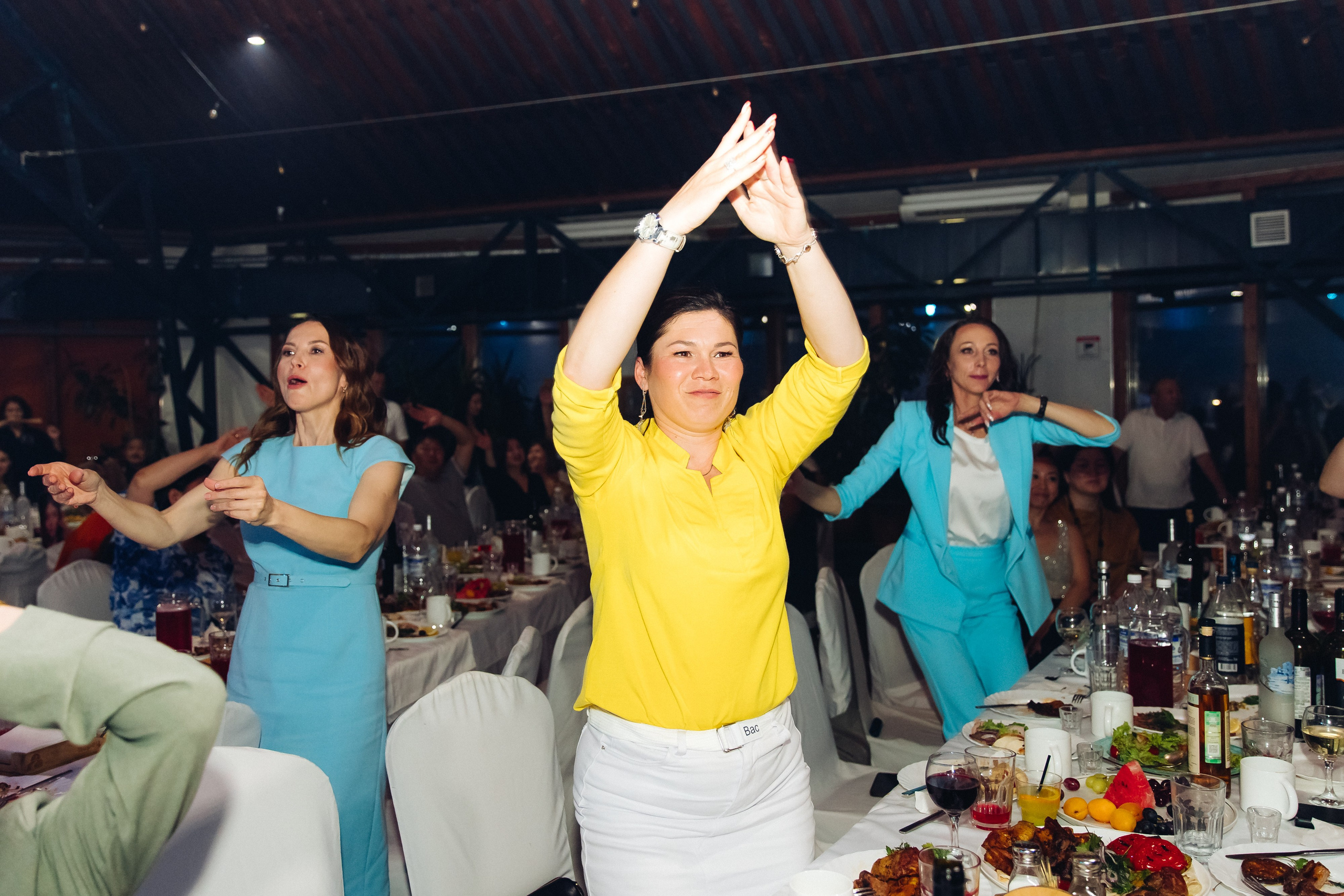 Выпускной вечер. 49 школа. Баран на корове. Свадебный и семейный фотограф в Улан-Удэ