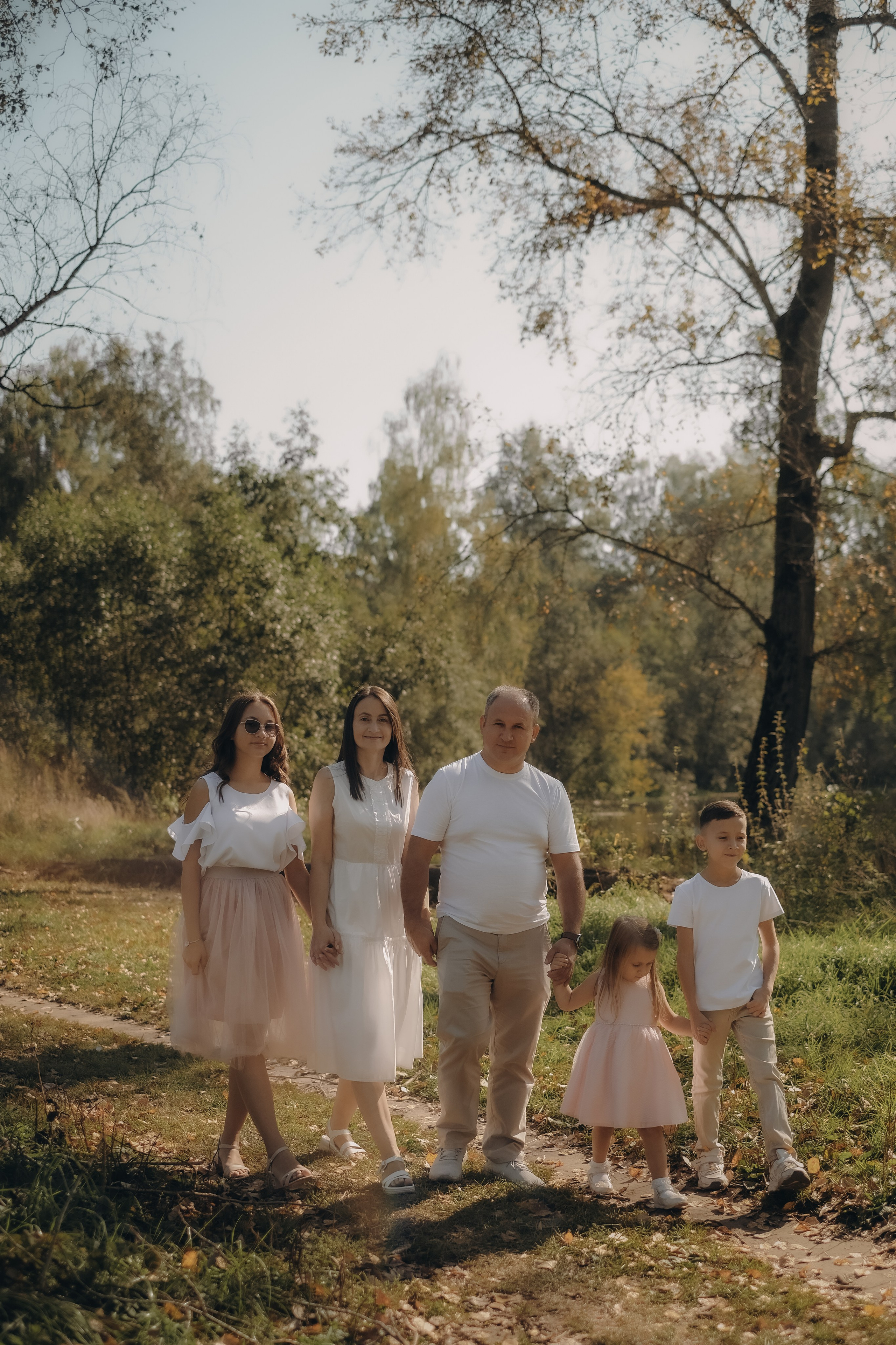 Семья Борган. Осенний день на Клязьме. Свадебный и семейный фотограф в Москве Инника Кетлер