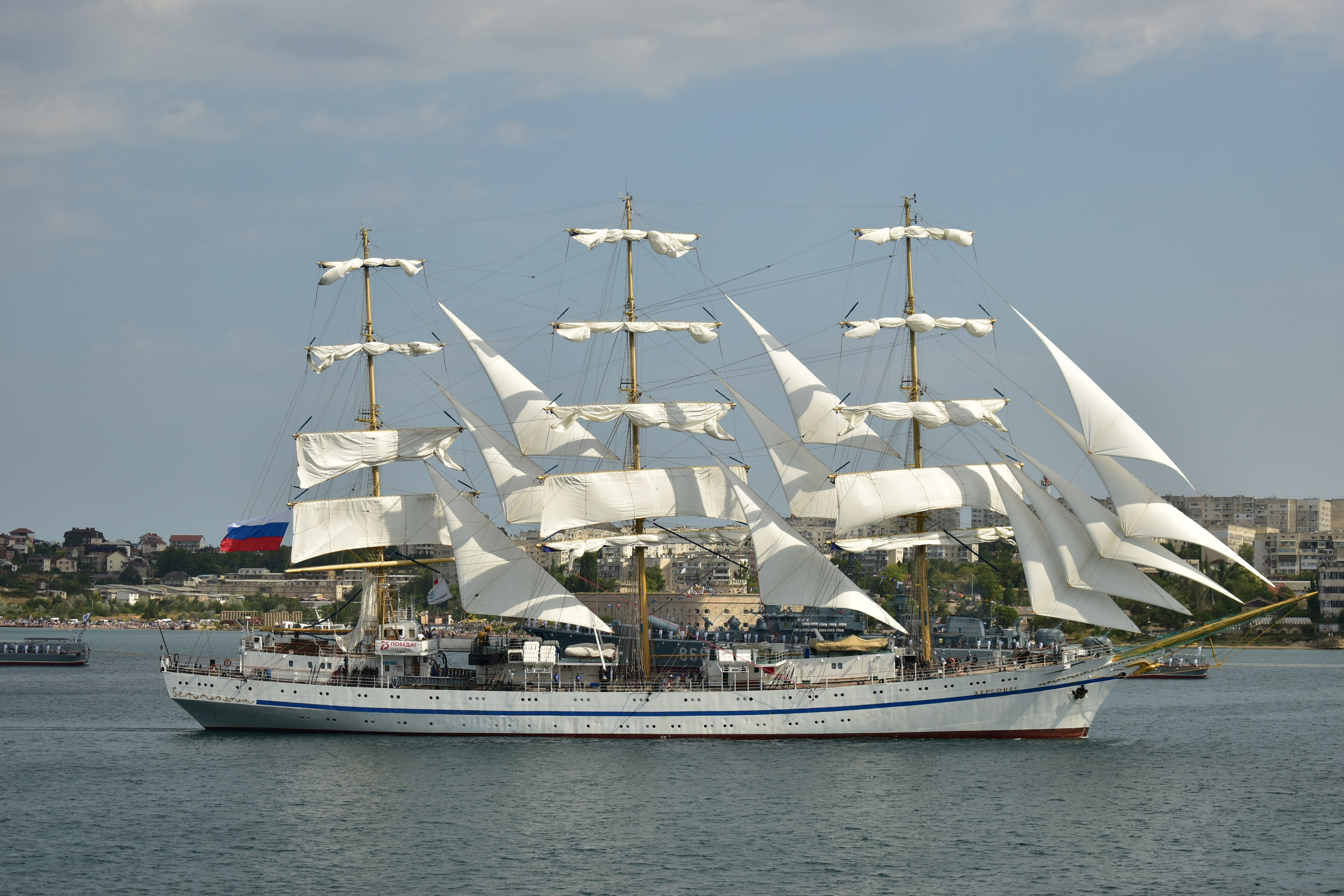 Парад ВМФ. Фотограф-ретушер в Крыму Юля Лобурец