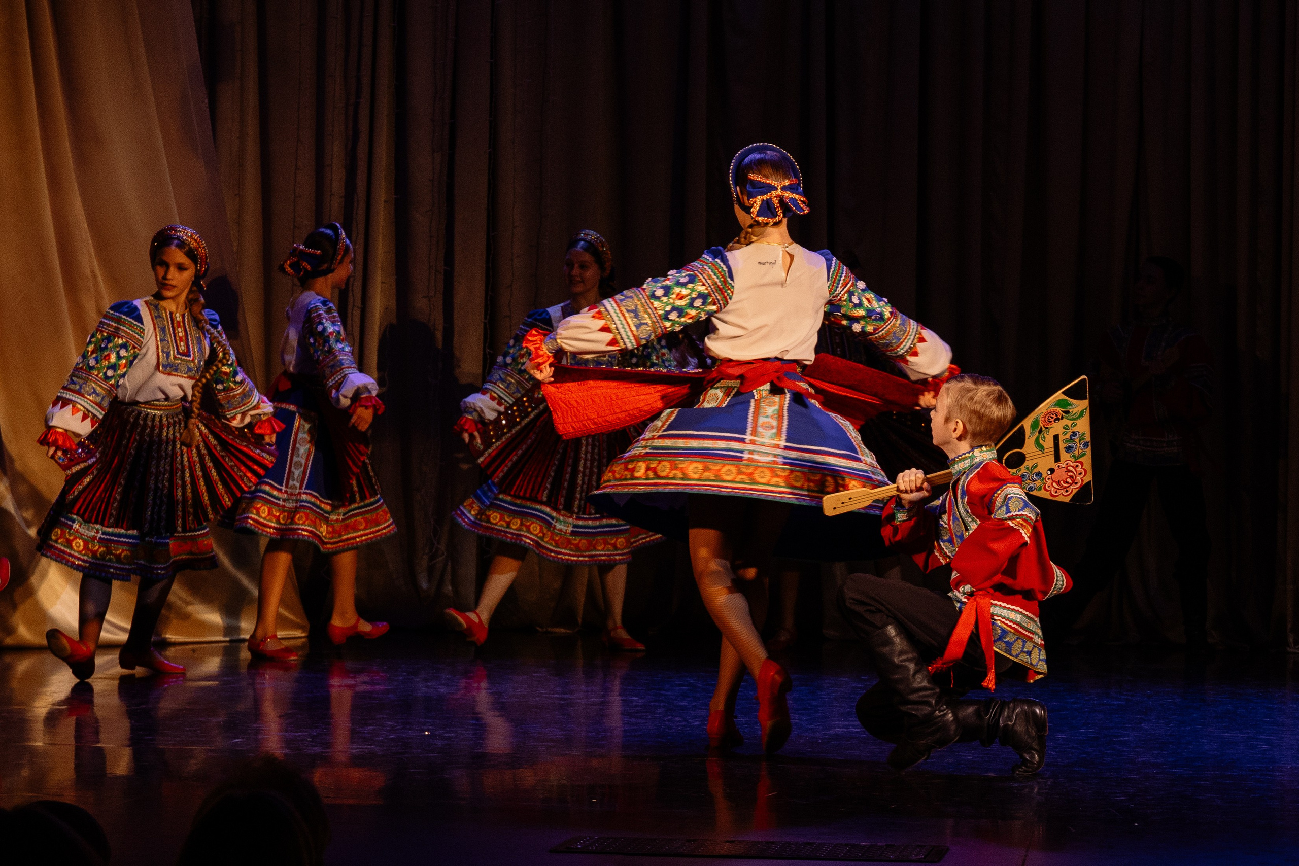 Сибирские узоры ДК Ефремова. Фотограф Юлия Мальцева