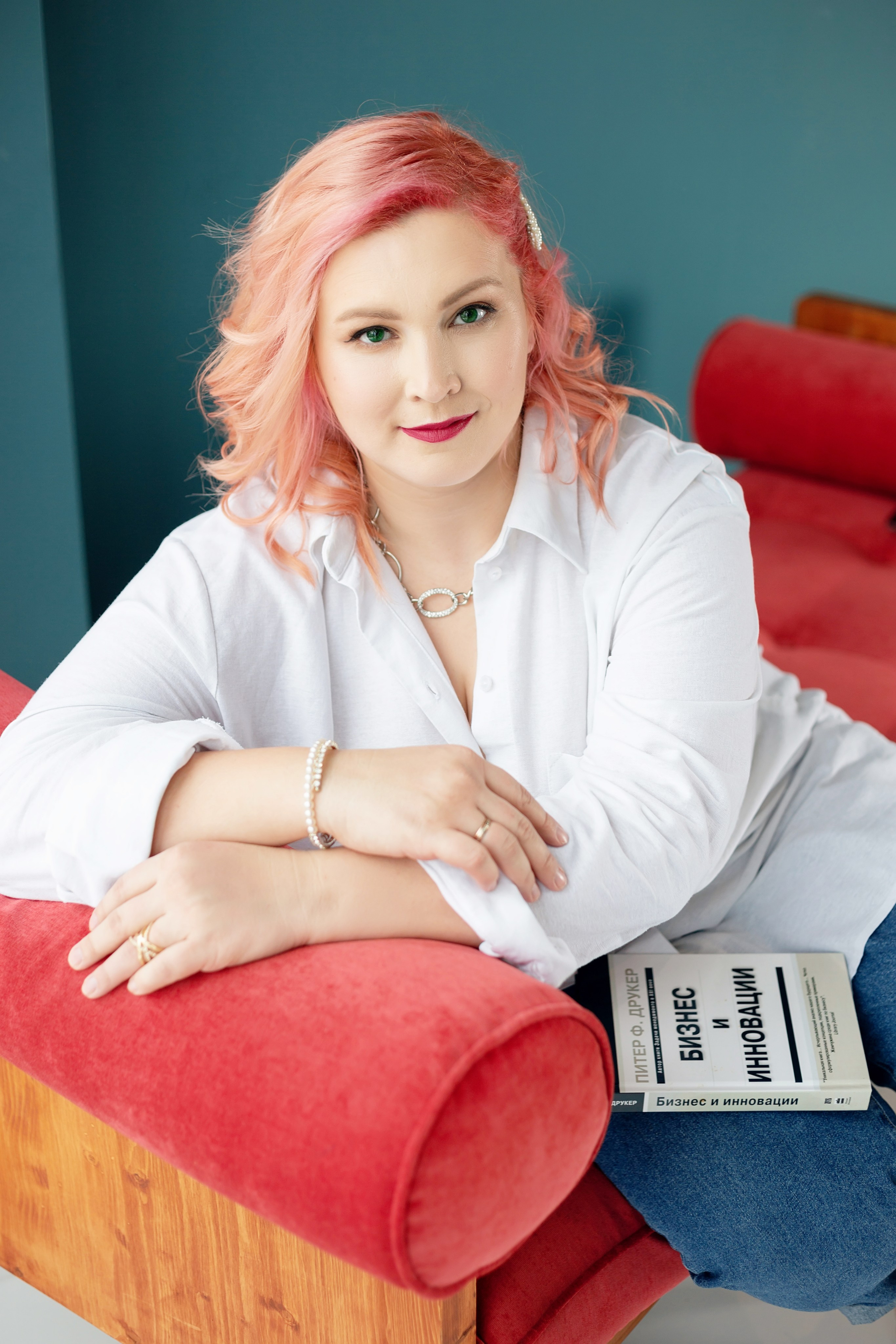 Профессиональные фото для коуча в СПб, яркие портреты для привлечения клиентов. Портретные фотосессии, контент-съемки, репортаж