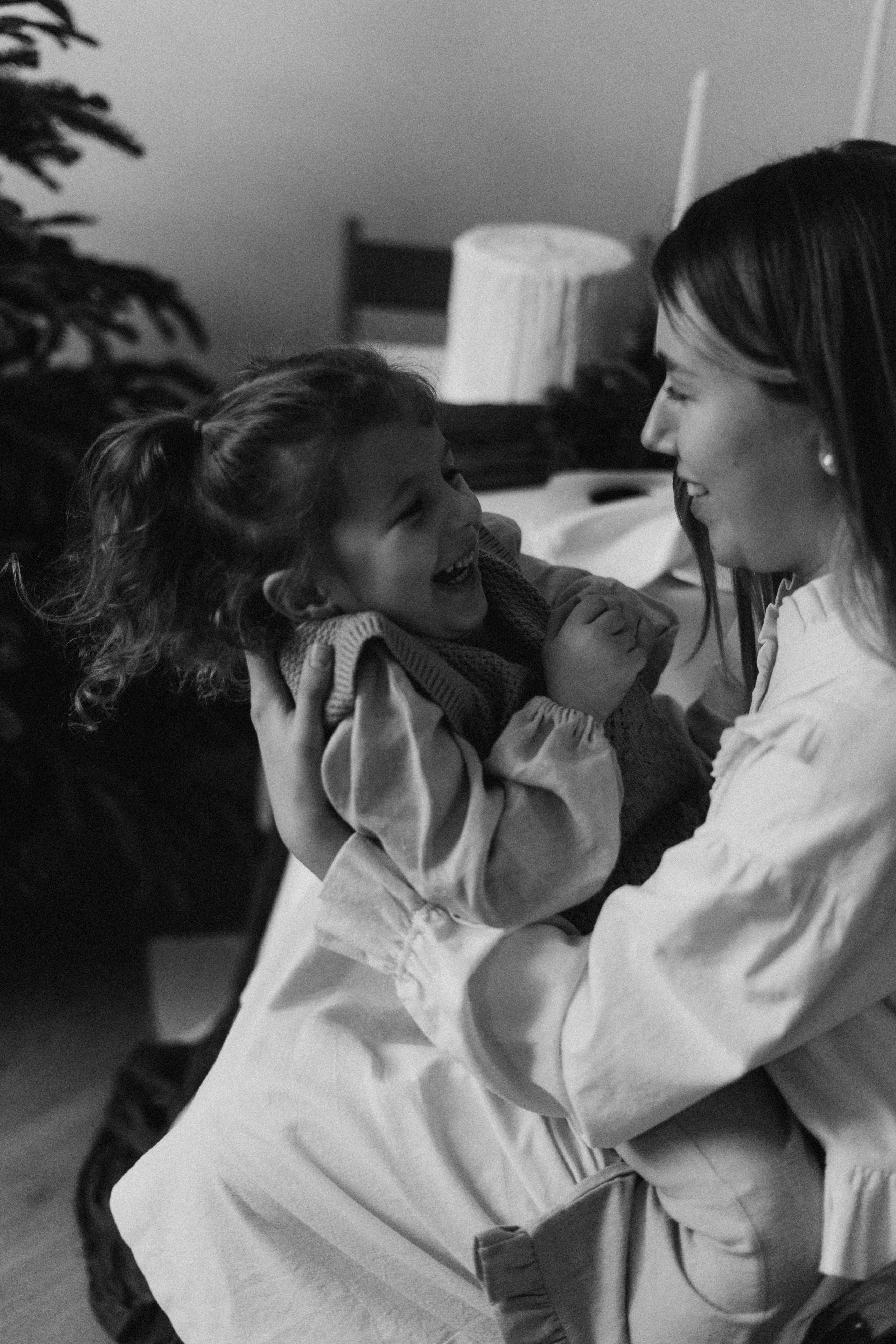 Женя, Ваня, Таисия и Есения. Главная