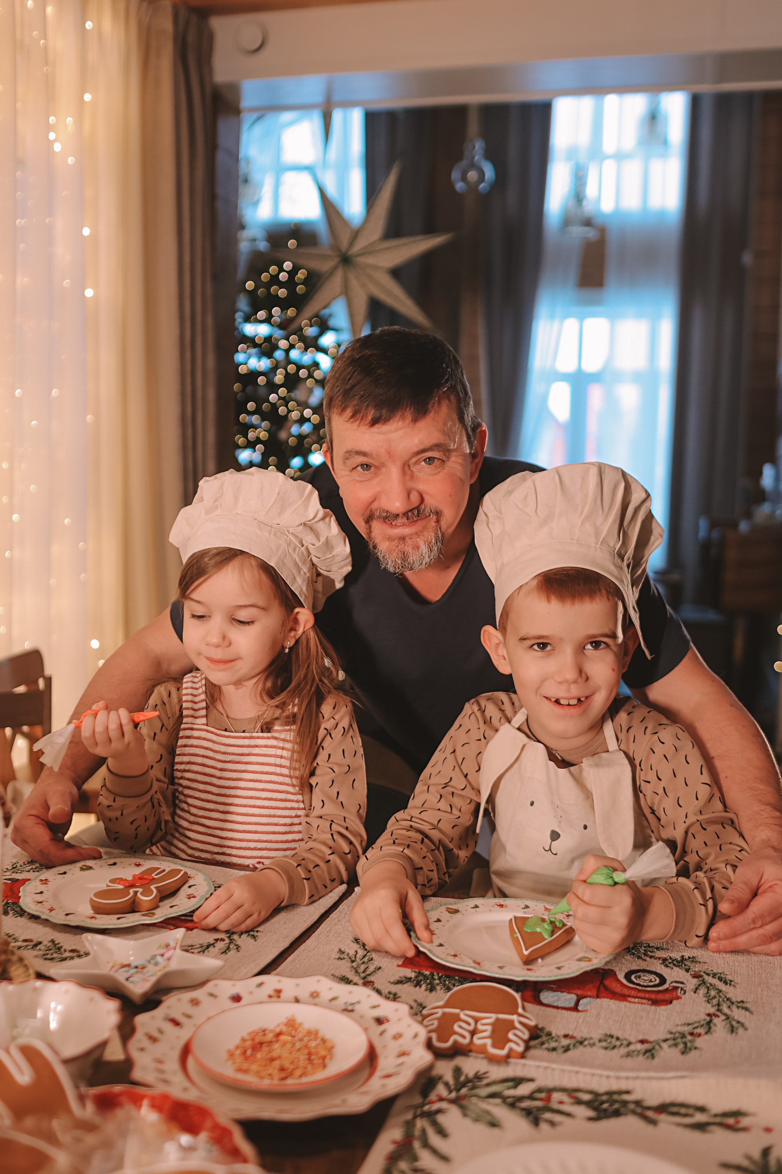 Новогодние традиции. Семейный фотограф Тюмень, фотограф на роды Салмина Мария