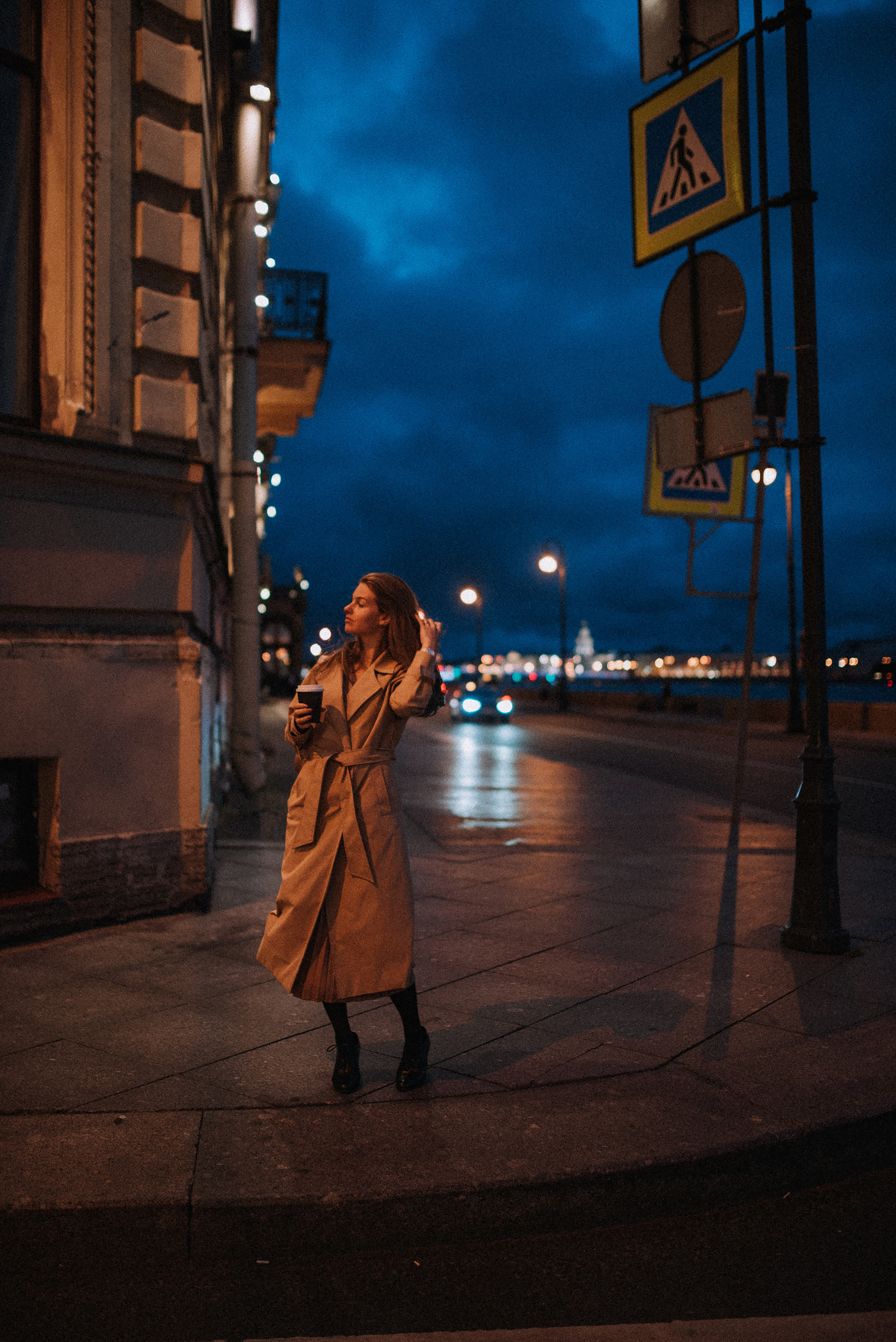 Ночная прогулка с Машей. Фотограф в Санкт-Петребурге и в Великих Луках Волченкова Екатерина