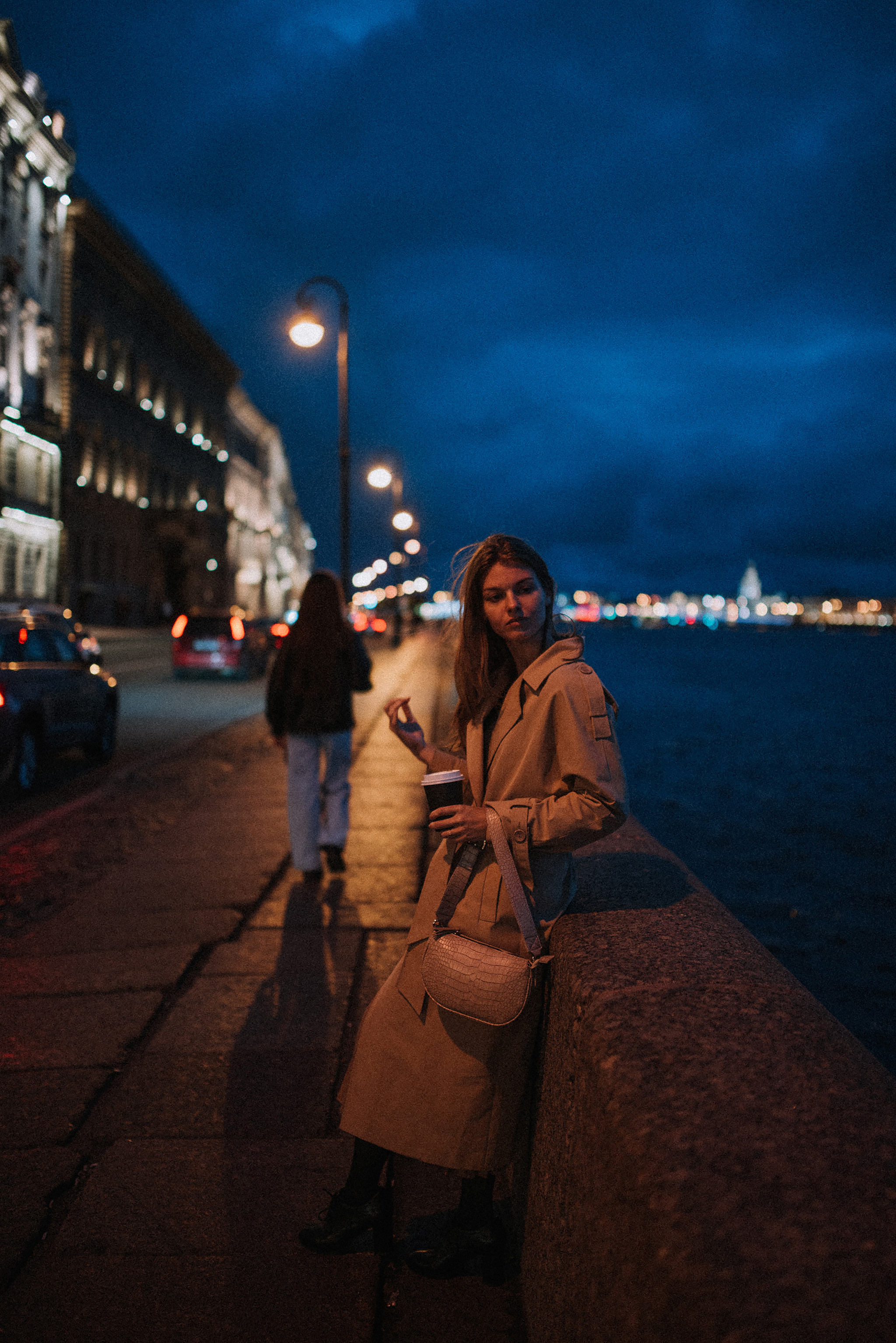 Ночная прогулка с Машей. Фотограф в Санкт-Петребурге и в Великих Луках Волченкова Екатерина