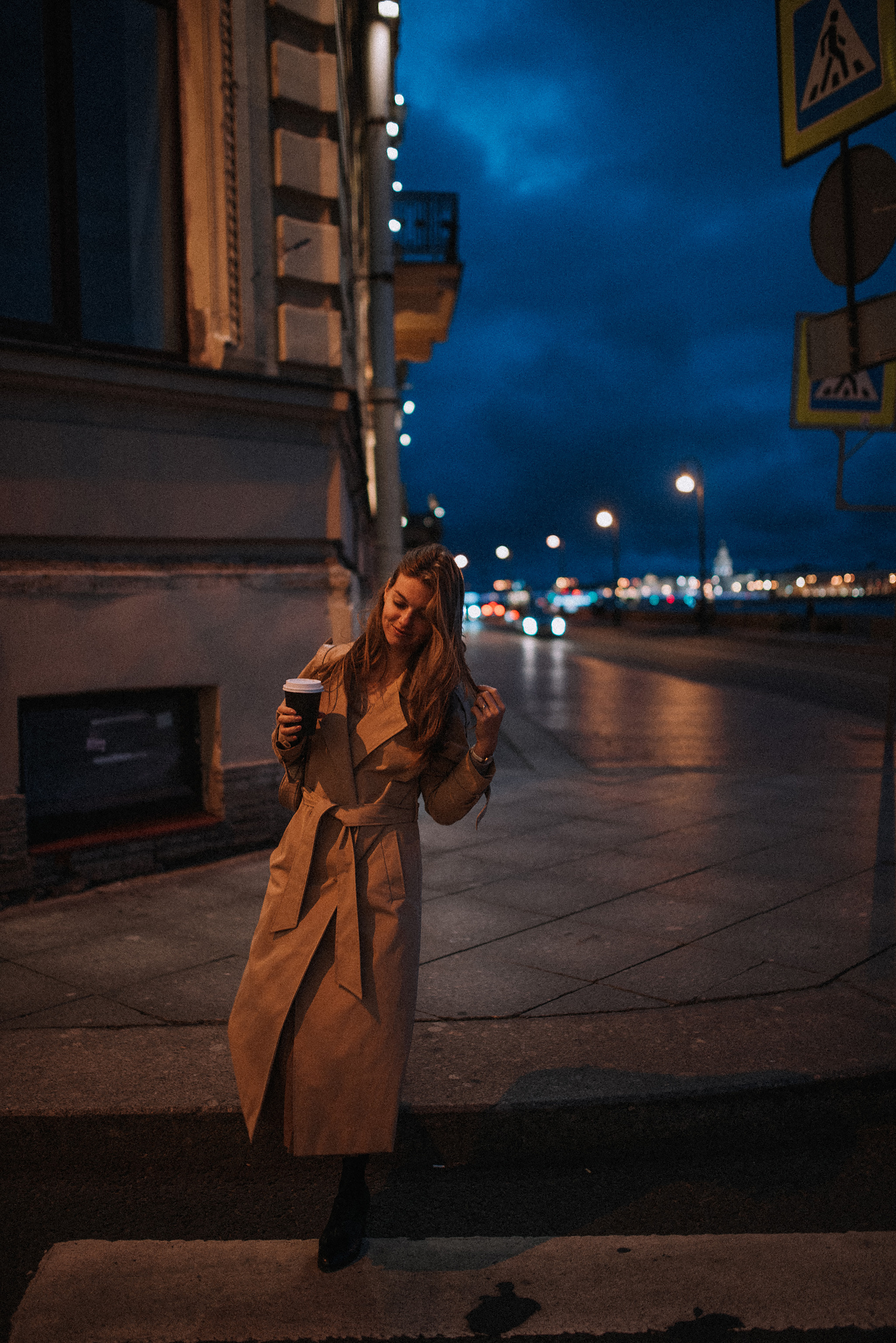 Ночная прогулка с Машей. Фотограф в Санкт-Петребурге и в Великих Луках Волченкова Екатерина