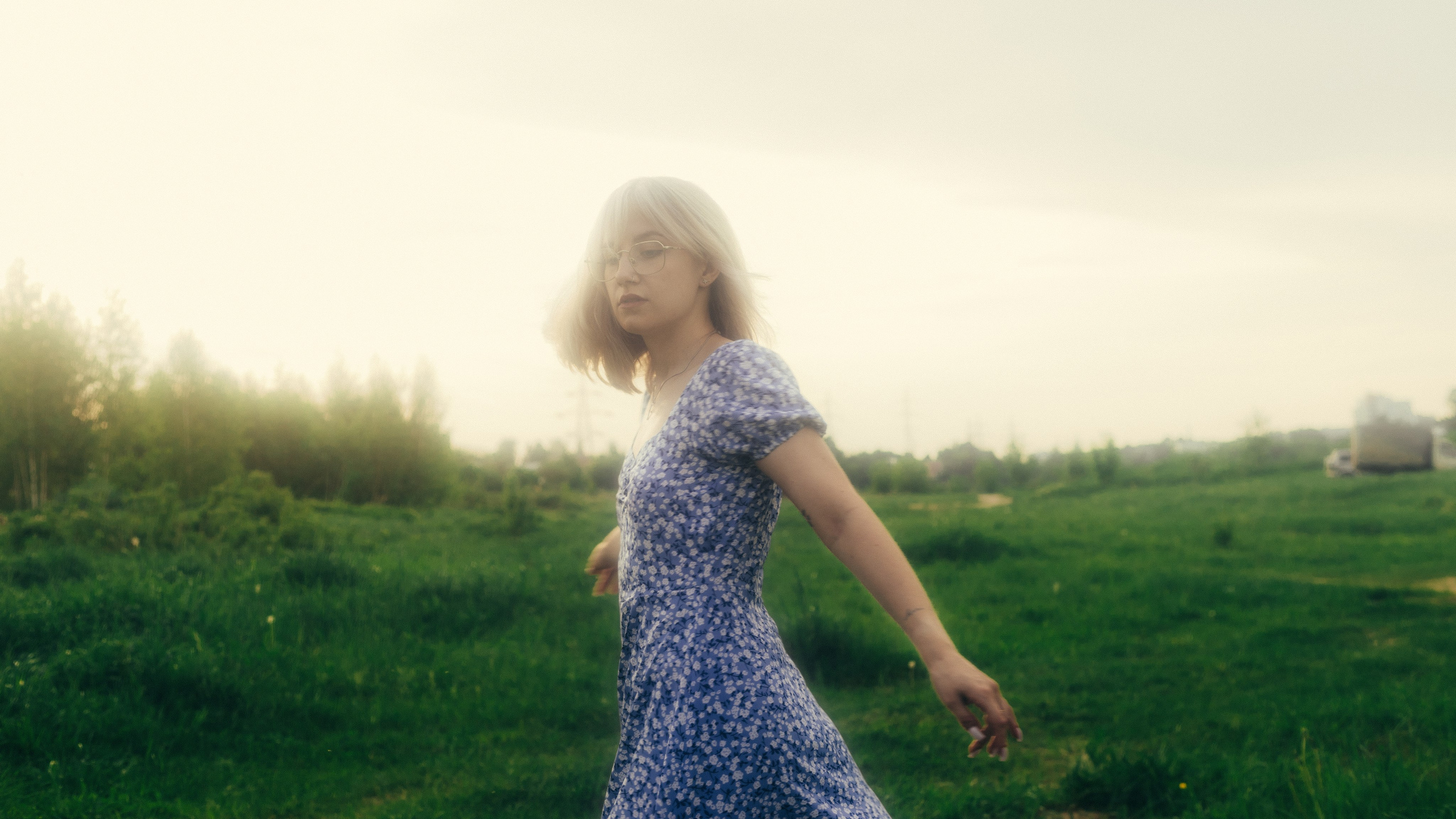 Anastes. Sun Betty — кинофотограф Элизабет