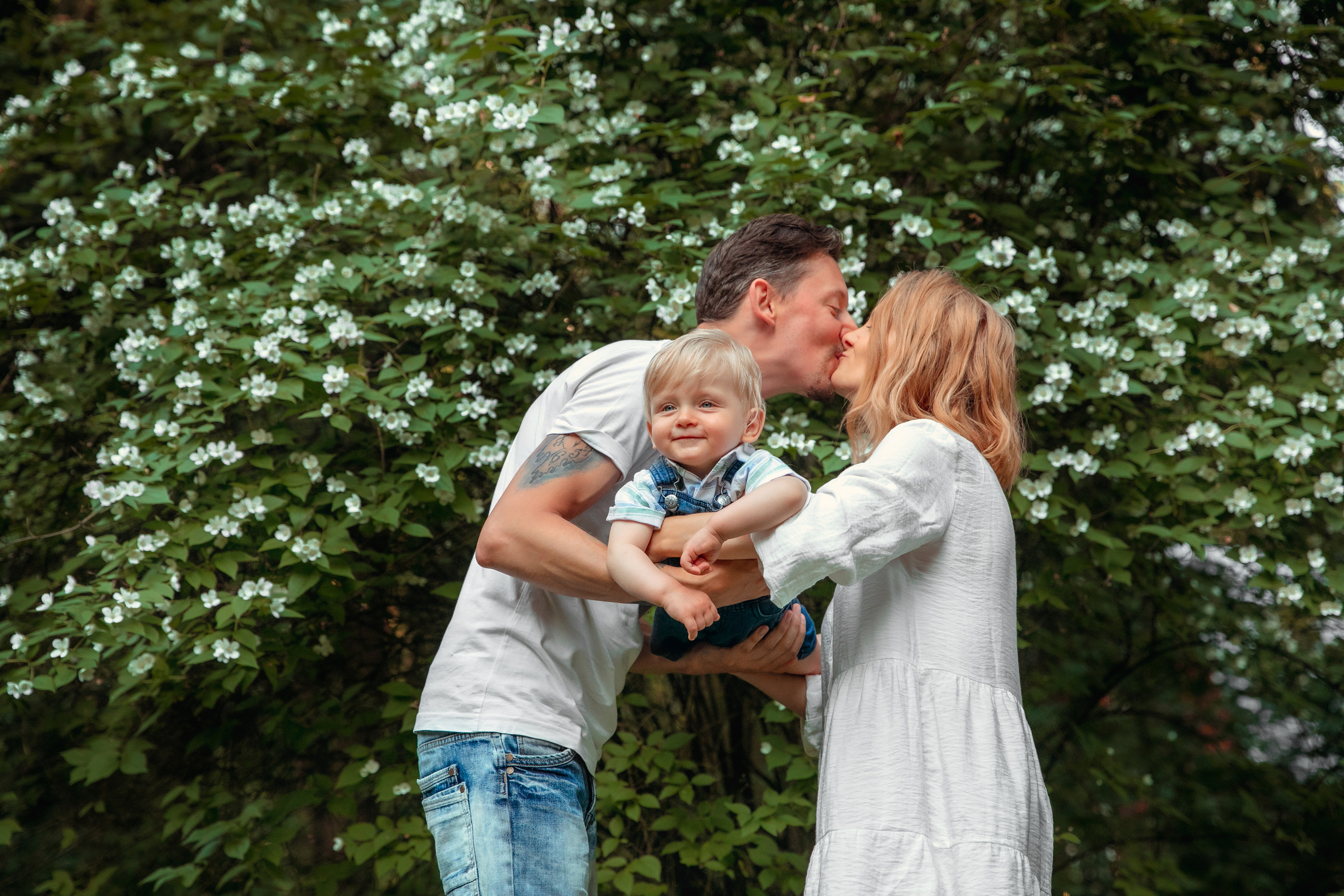 ЛЕТО. Дарья Бухреева — фотограф, видеограф и фототерапевт. Москва и мир