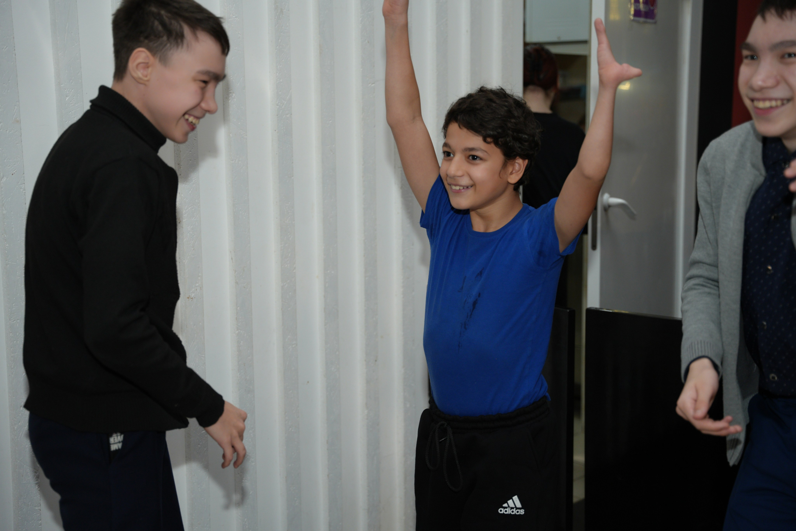 Социально —благотворительная акция «Ты в этом мире не один», посвященная Международному дню инвалидов. ВЫПУСКНЫЕ АЛЬБОМЫ, Школьный фотограф, семейный и свадебный в Саратове и области Ольга Плаксина