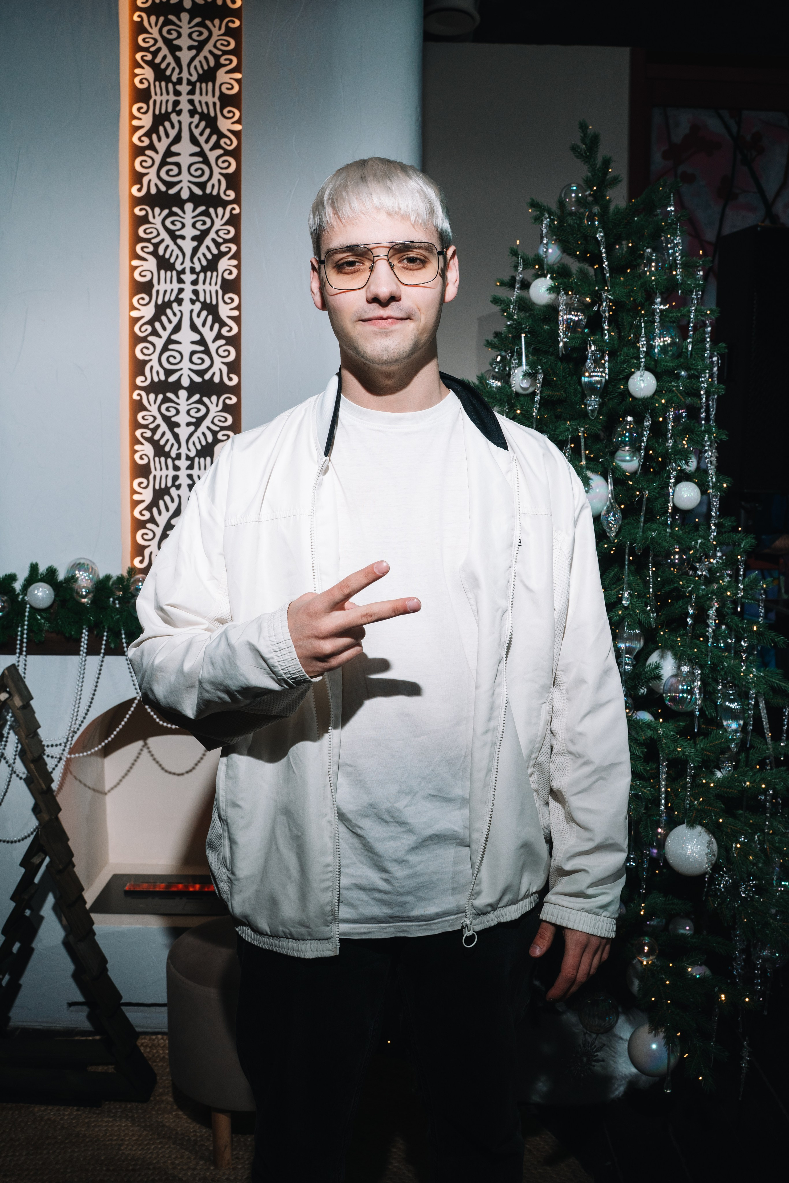 Репортажные съемки. Дипломированный фотограф в Новосибирске. Фотографирую свадьбы, репортажи, индивидуальные фотосессии, lovestory(семейные)