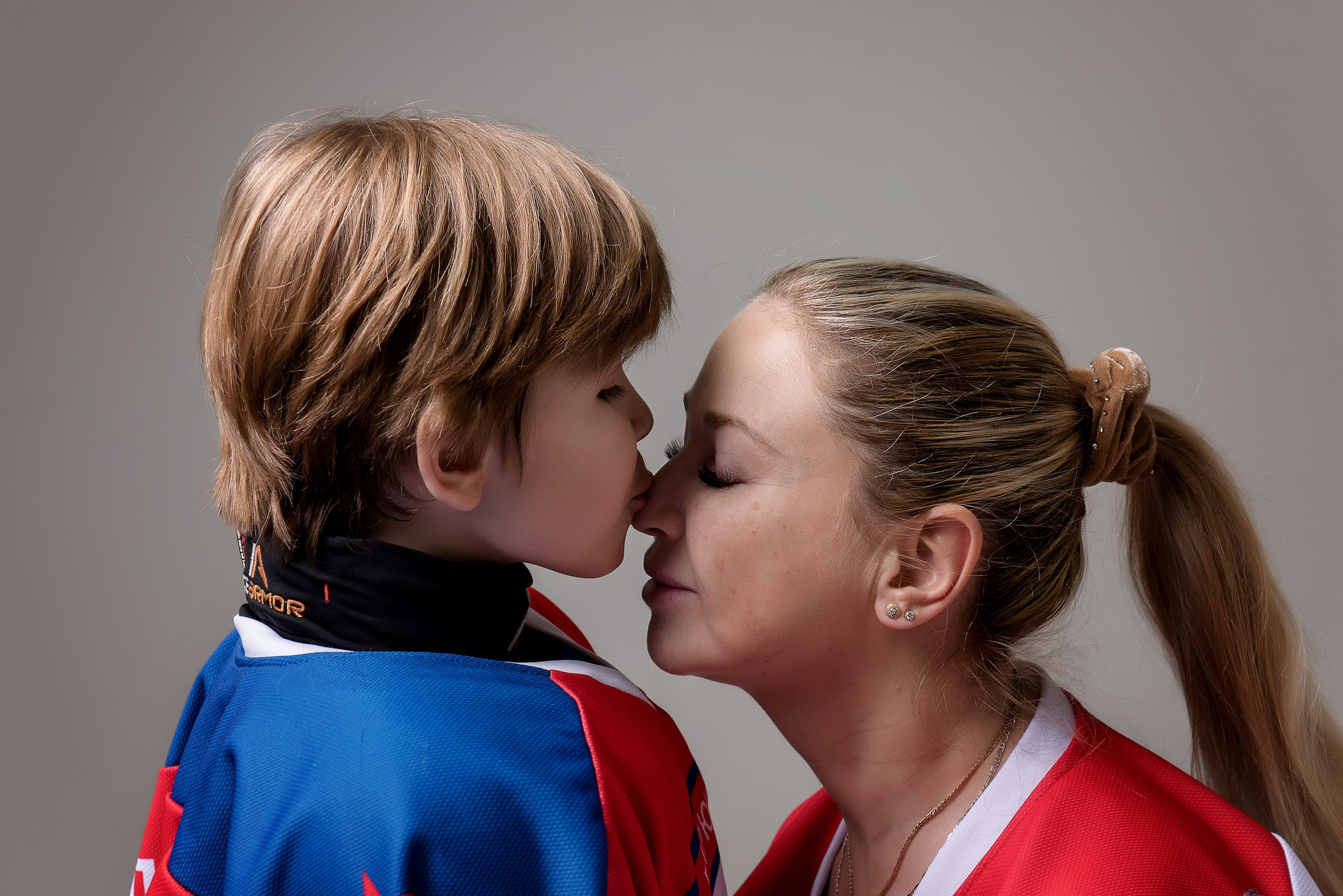 Хоккей — Гимнастика групповая съемка. Детский фотограф в Долгопрудном и Москве