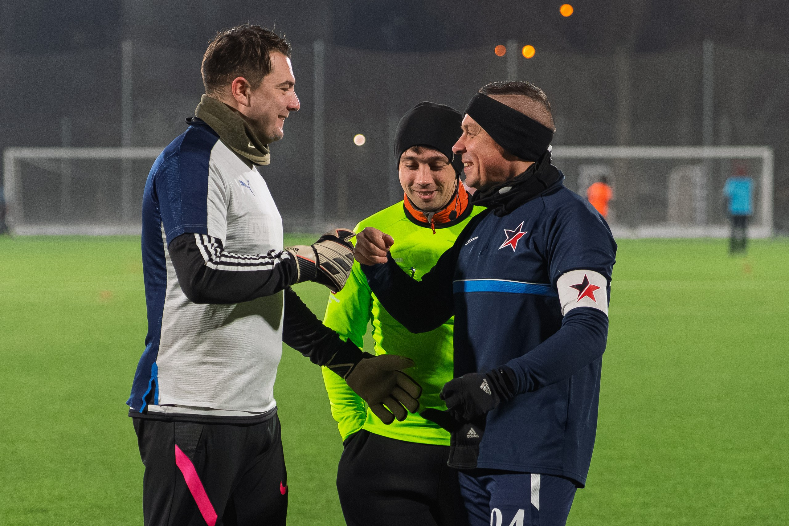 Атлетико — Цервена Звезда — Чемпионат ЛФЛ ЮВАО. Спортивная фотосъемка в Москве и Московской области — Спорт в Москве