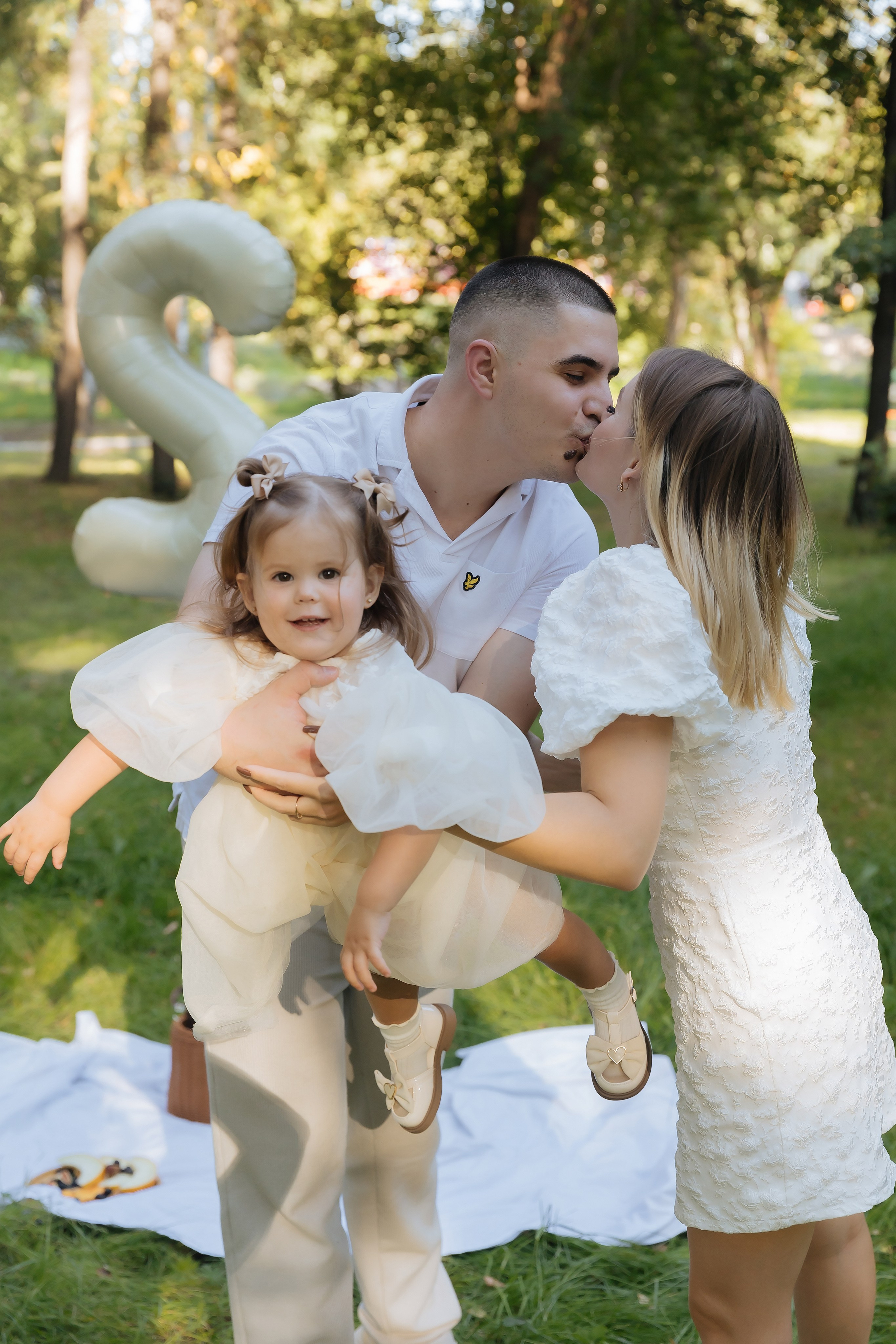 Саша и семья. Мозжерина Ирина — Свадебный и семейный фотограф в Екатеринбурге