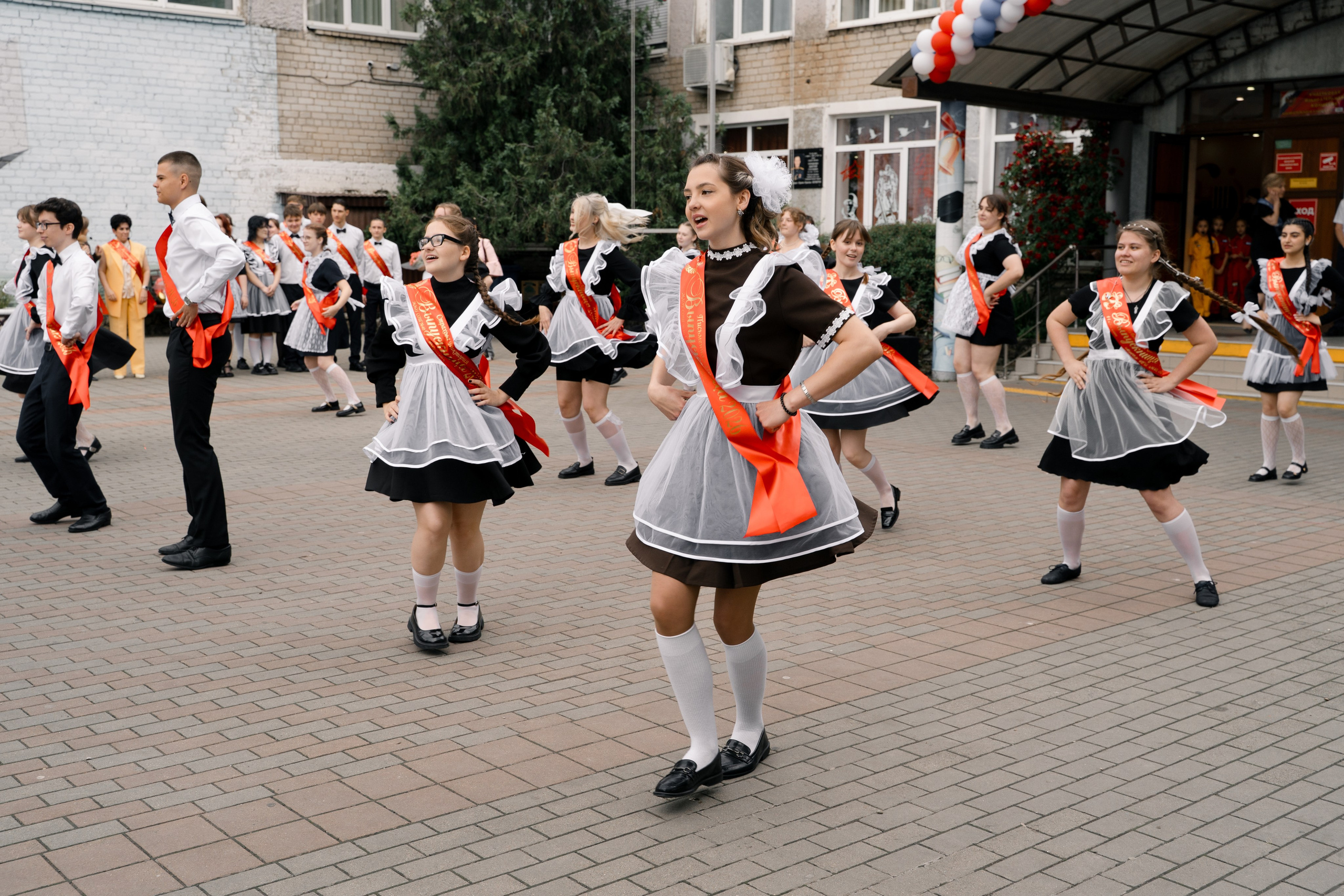 40 Школа последний звонок 2026. Выпускные альбомы Натальи Бутко: Новороссийск, Анапа, Геленджик