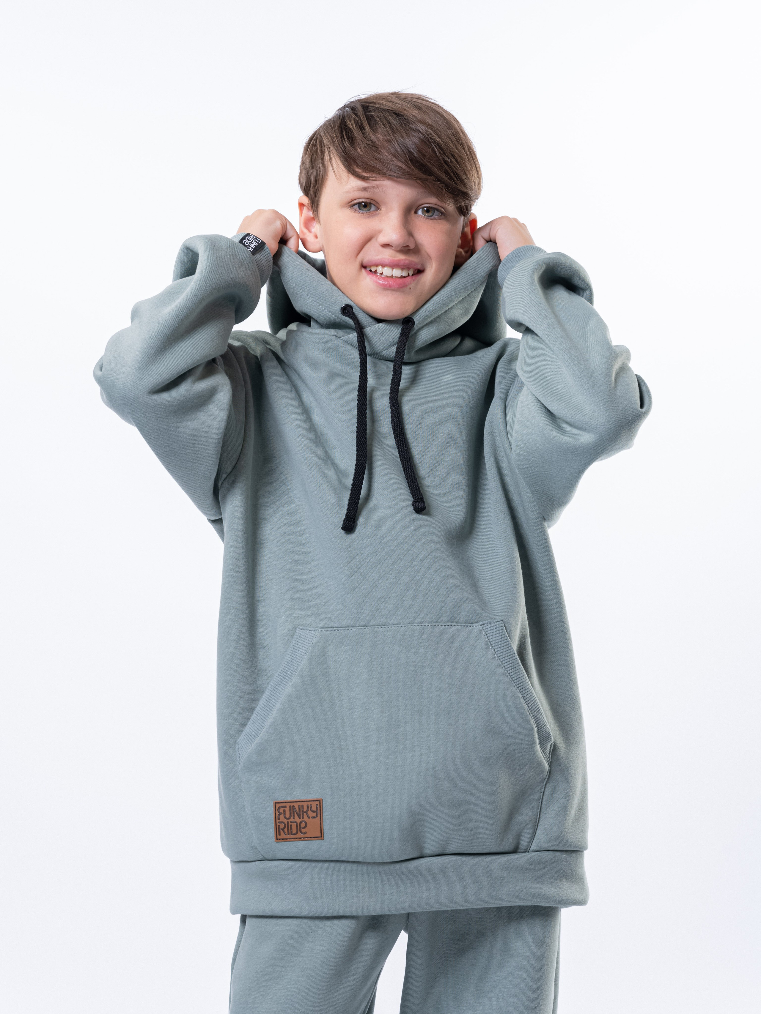 Каталог Дети. Студия рекламной и предметной съемки товаров WELKO Studio