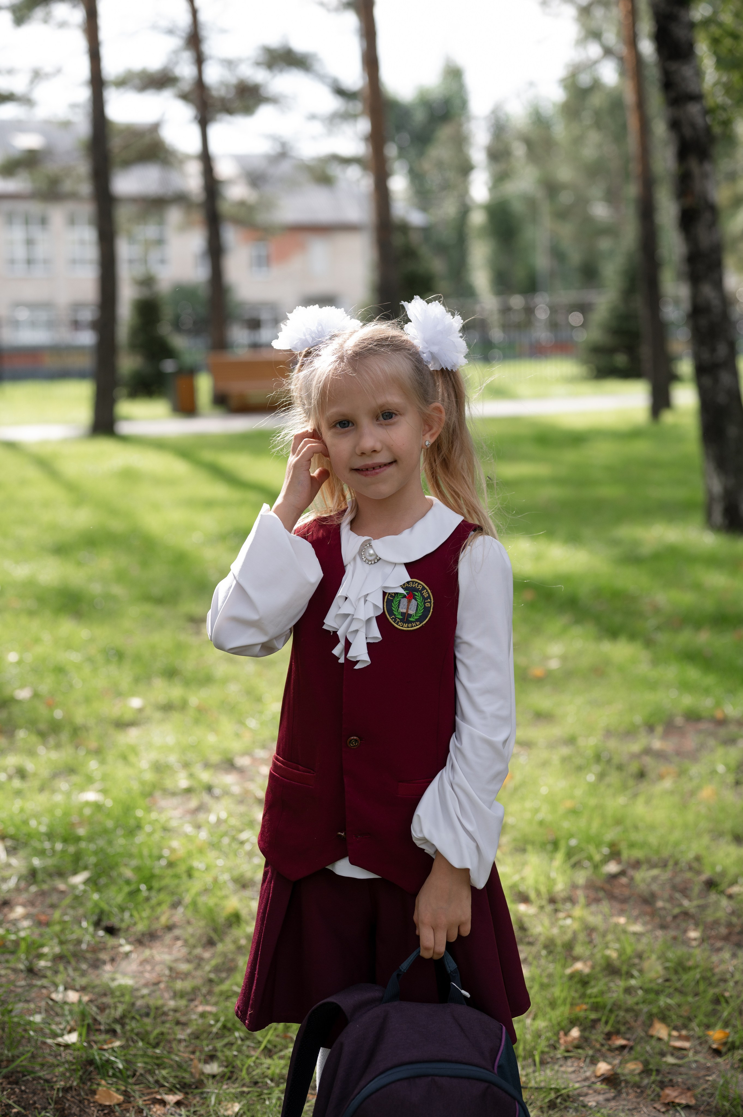 1 сентября 16 гимназия 2 класс (линейка + в классе+ на улице). Фотограф новорожденных, семейный детский в Тюмени Татьяна Морозова