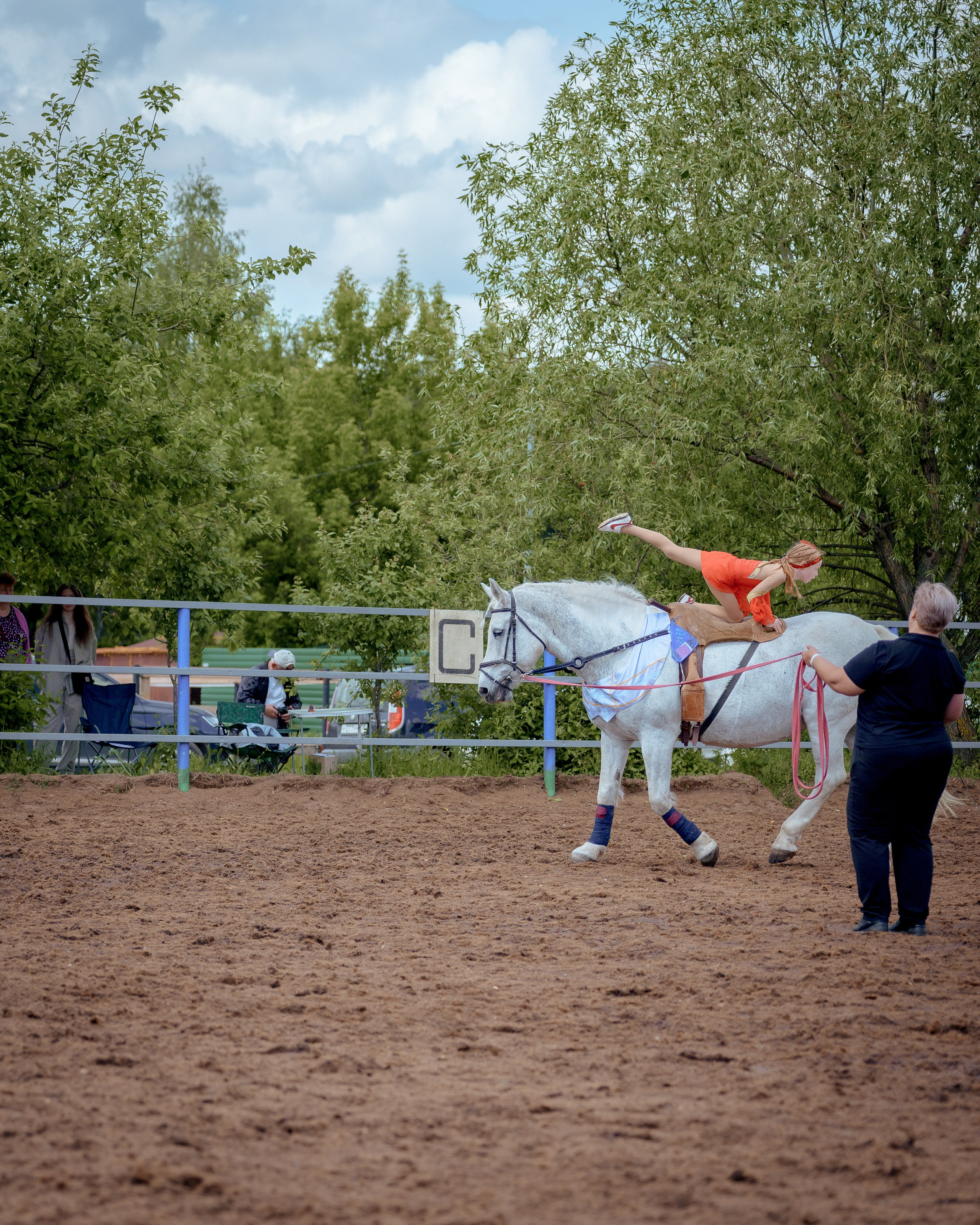 Конный клуб Горки. Портретный и семейный фотограф в Москве/Видное