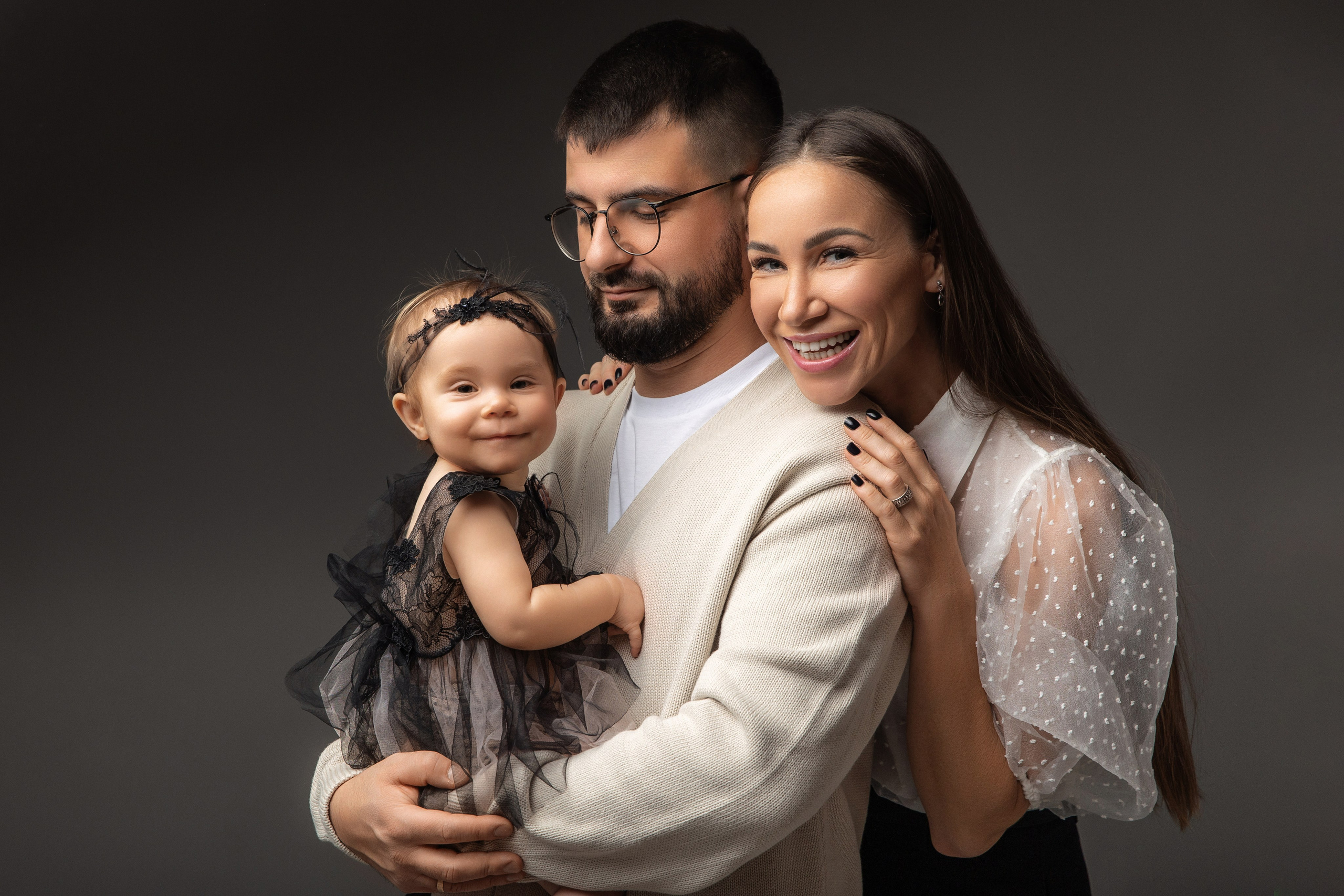 Кадры с родителями. Фотограф новорожденных, семейный фотограф в Санкт-Петербурге