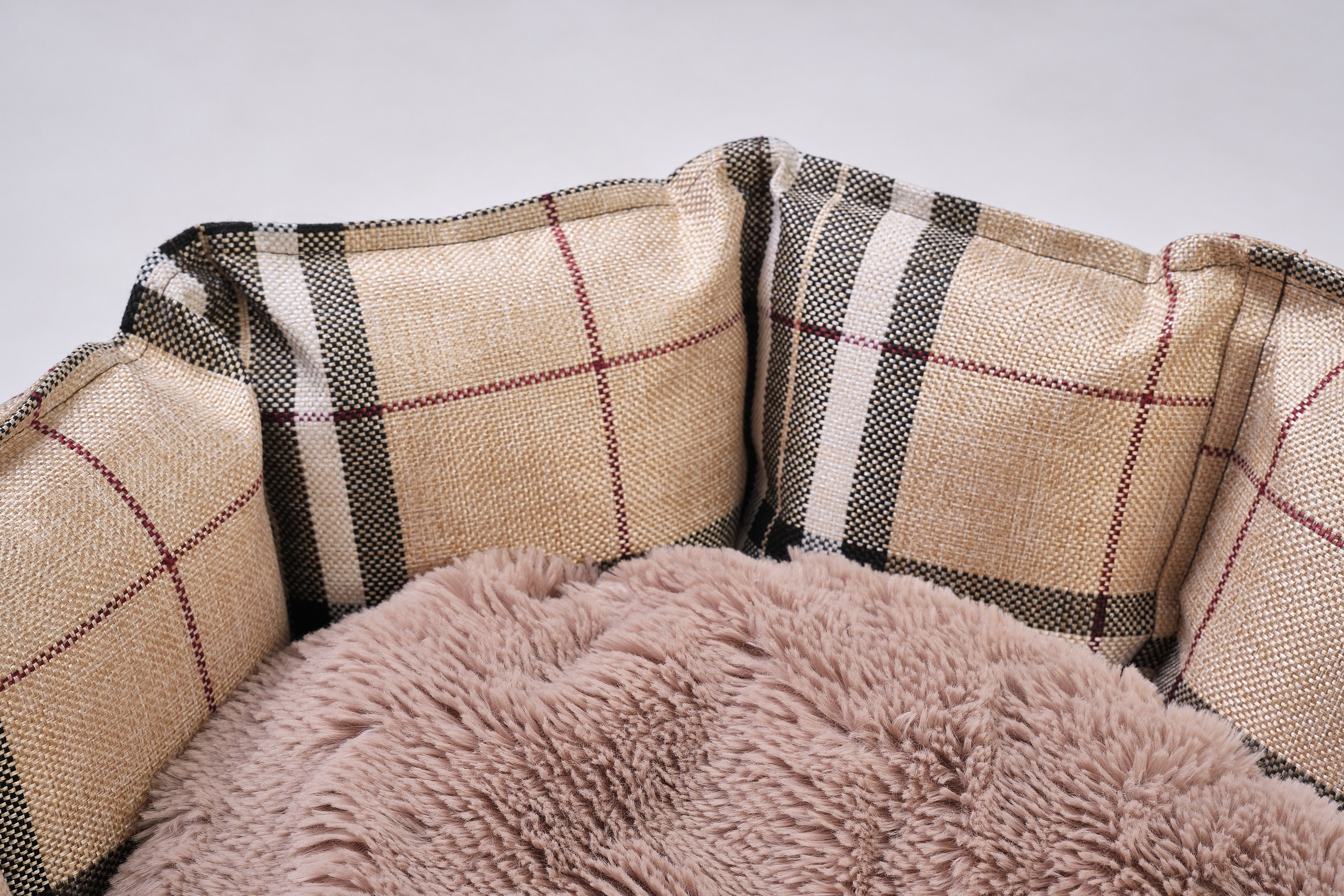 Предметные съёмки товаров и игрушек для домашних животных