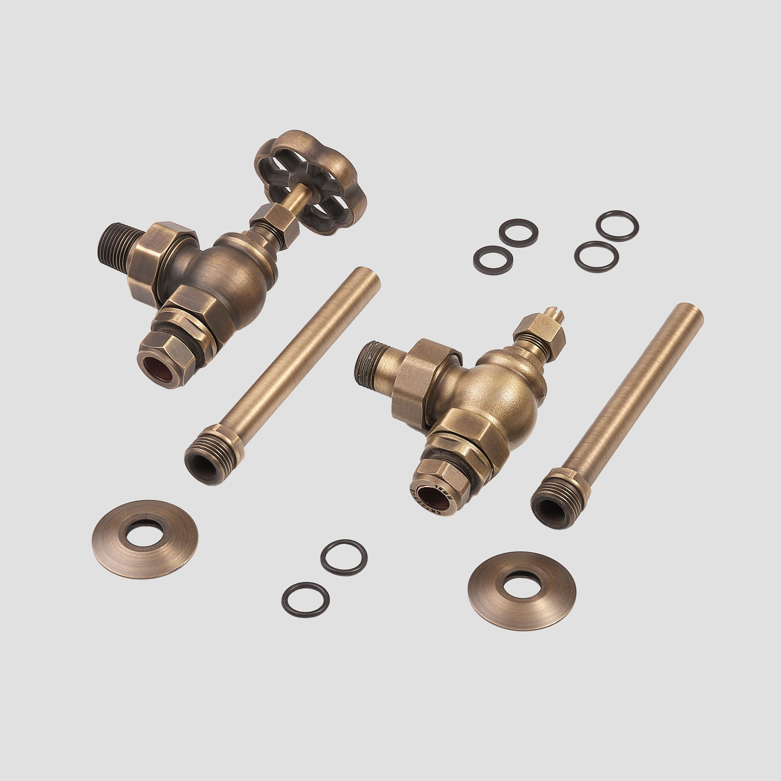 Предметные фотографии вентилей и запорной арматуры