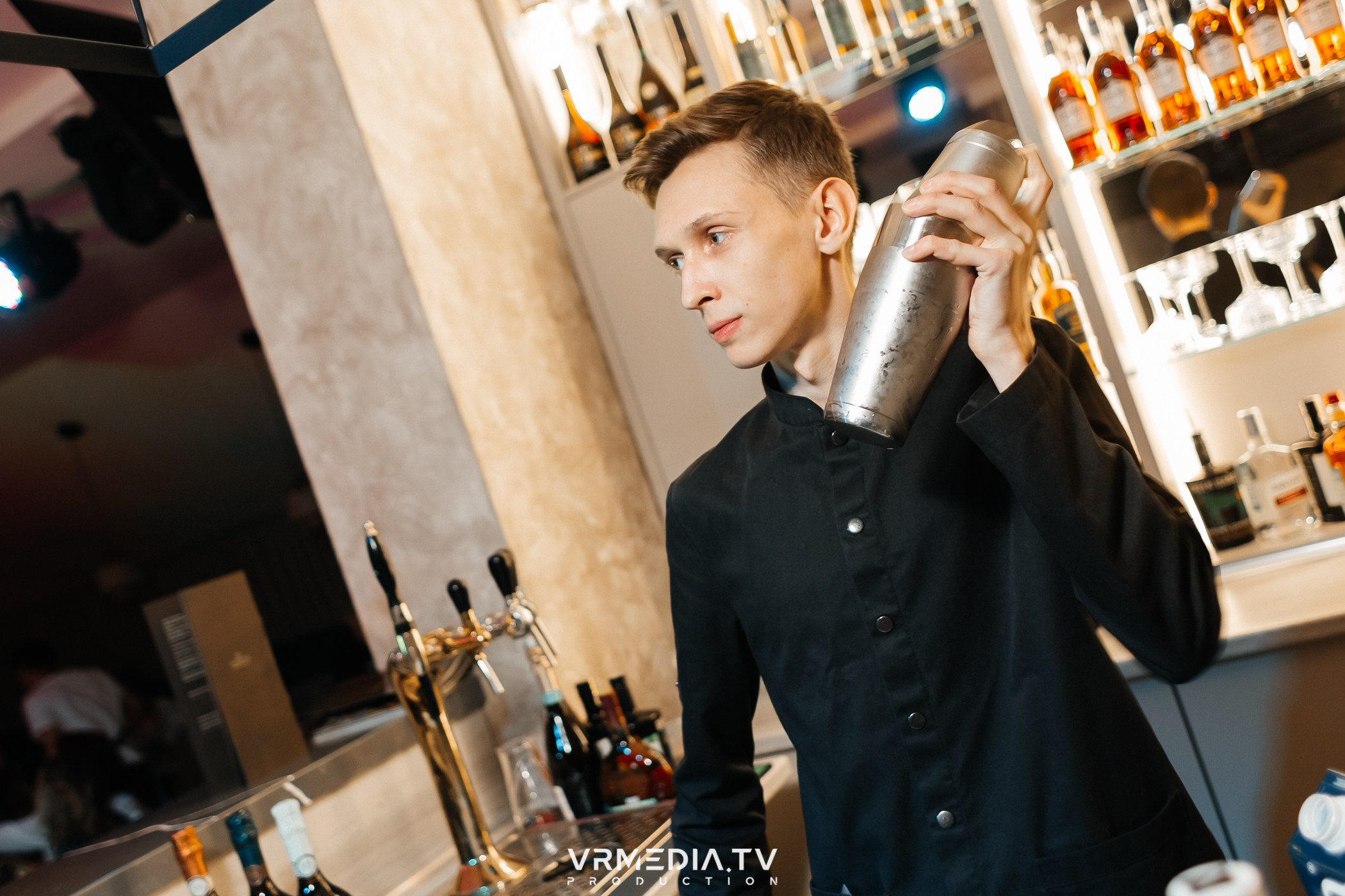 Открытие караоке-зала в «Империи»